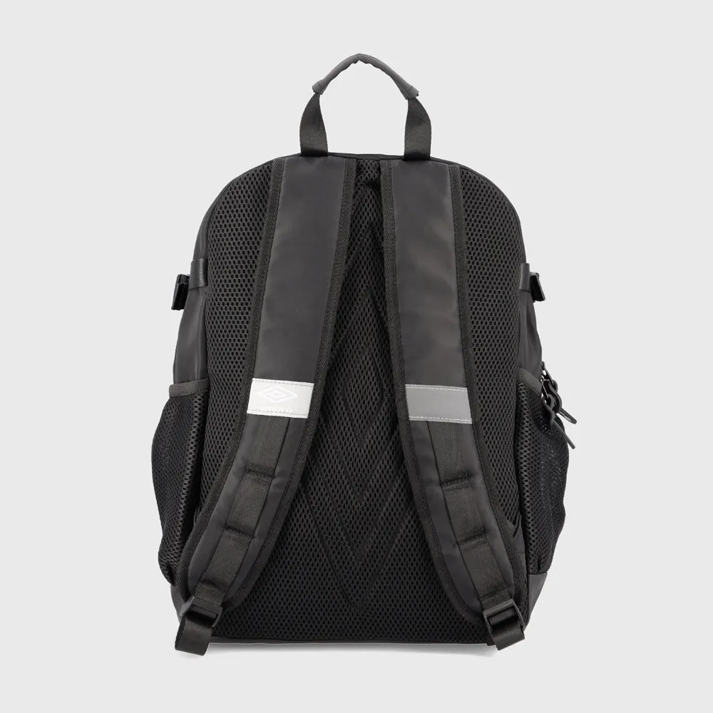 Umbro Unisex Essential Backpack Black sold by Tekkie Town product image thumbnail 2