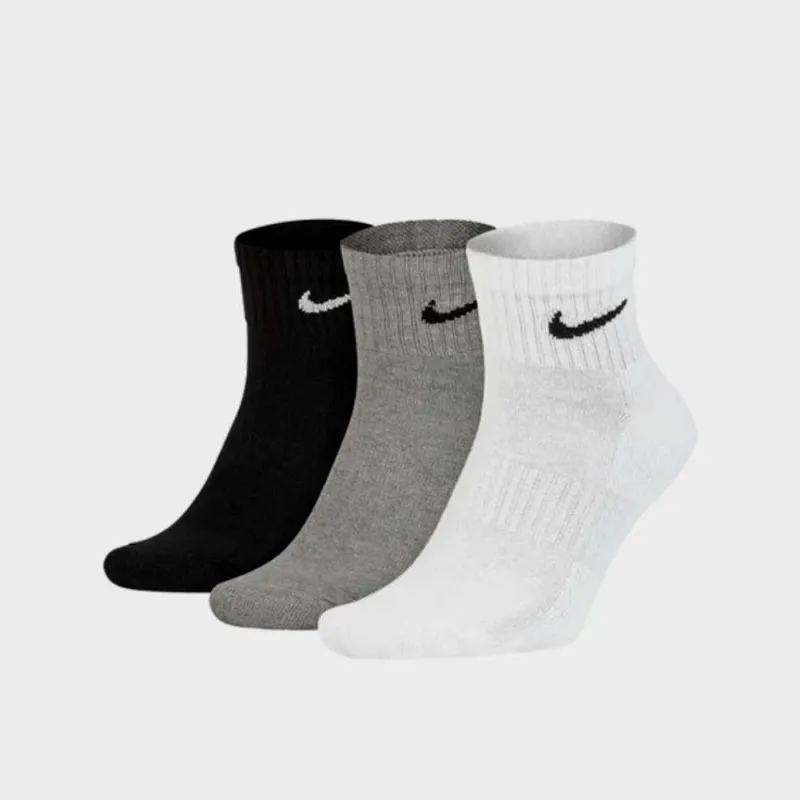 Nike Unisex 3 Pack Everyday Ankle Socks Multi sold by Tekkie Town