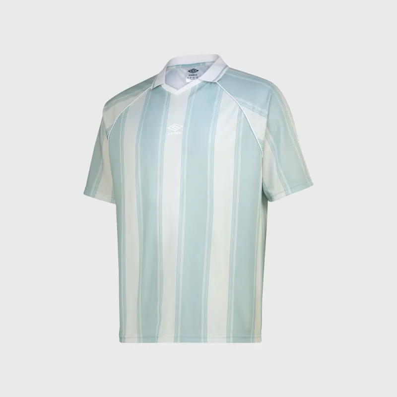 Umbro Mens Dribble Soccer Jersey Blue made by Umbro