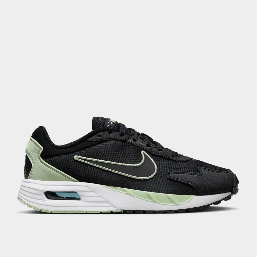 NIke Mens Air Max Solo Sneaker Black/Multi _ 180229 _ Black sold by Tekkie Town