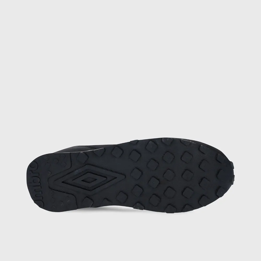 Umbro Women's Addison Plus Sneaker Black/white _ 181422 _ Black sold by Tekkie Town product image thumbnail 3