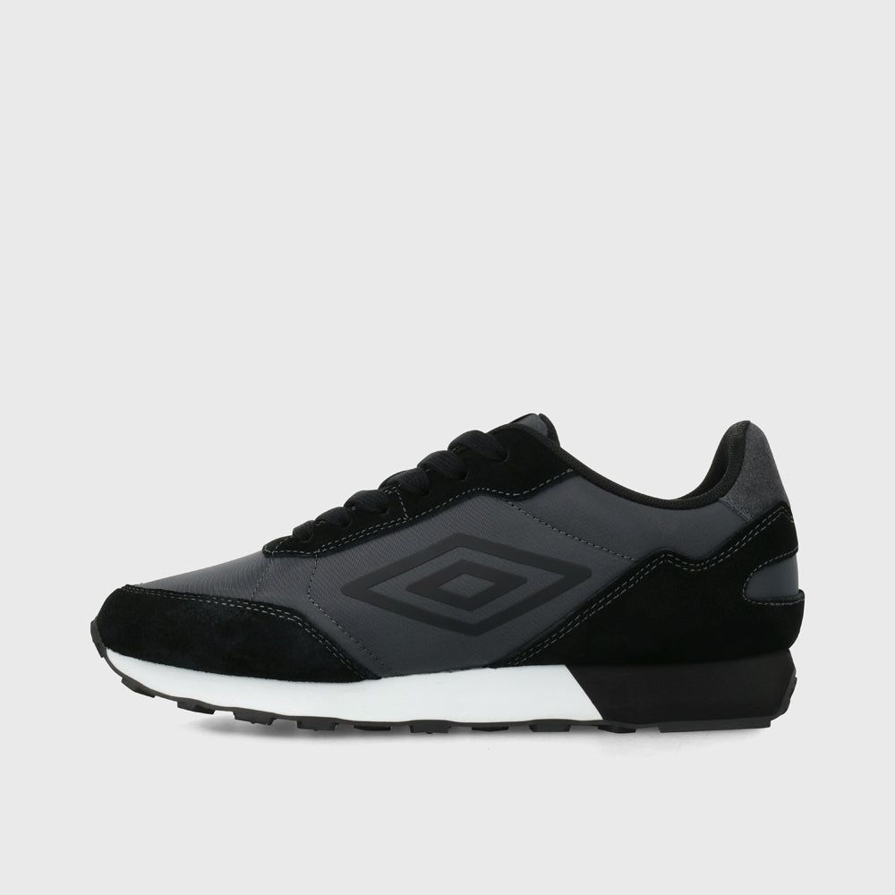 Umbro Mens Addison Sneaker Black/white _ 173383 _ Black sold by Tekkie Town product image thumbnail 2