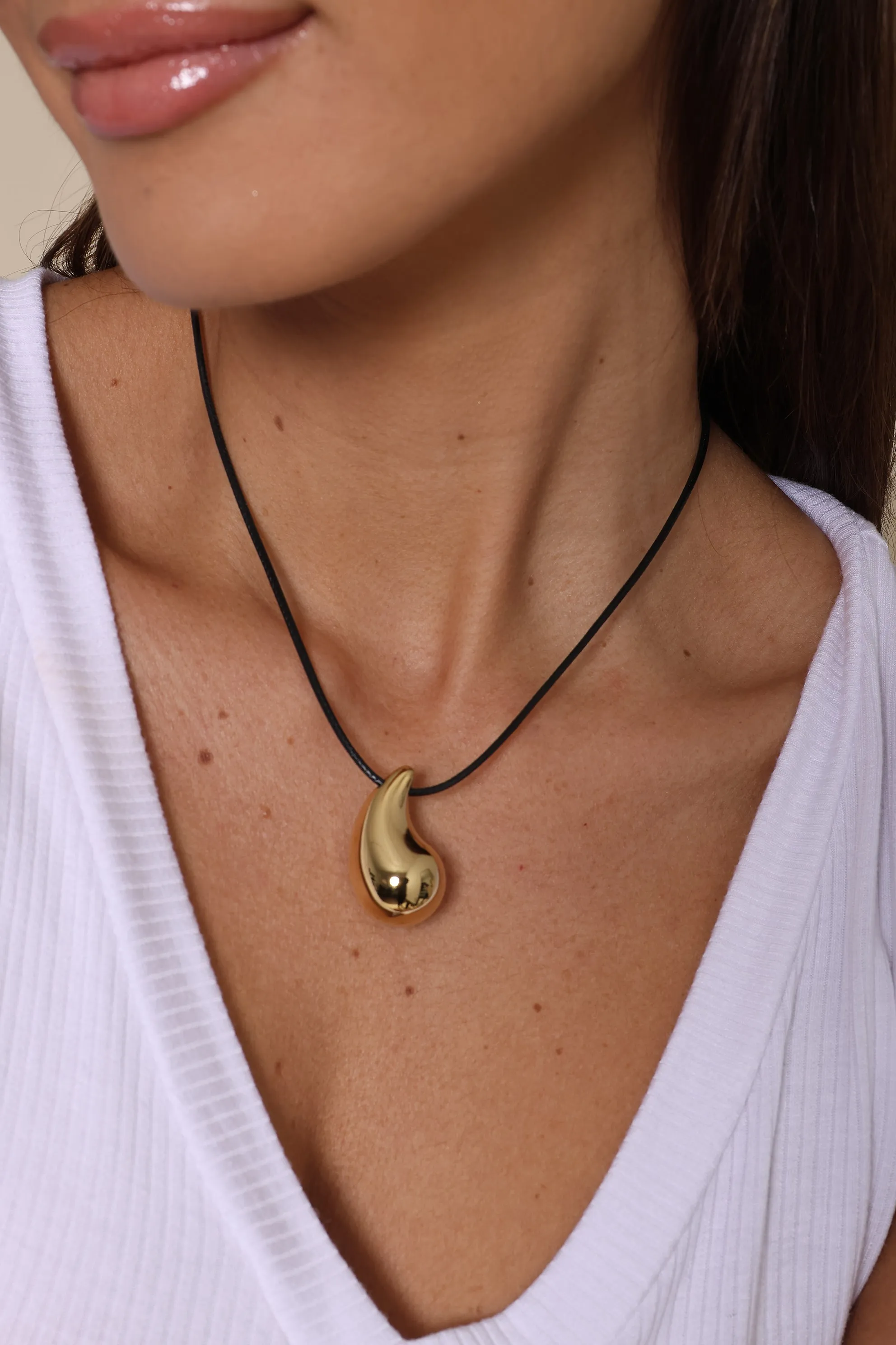 Empire Tear Drop On Cord Necklace sold by Mixology product image thumbnail 2