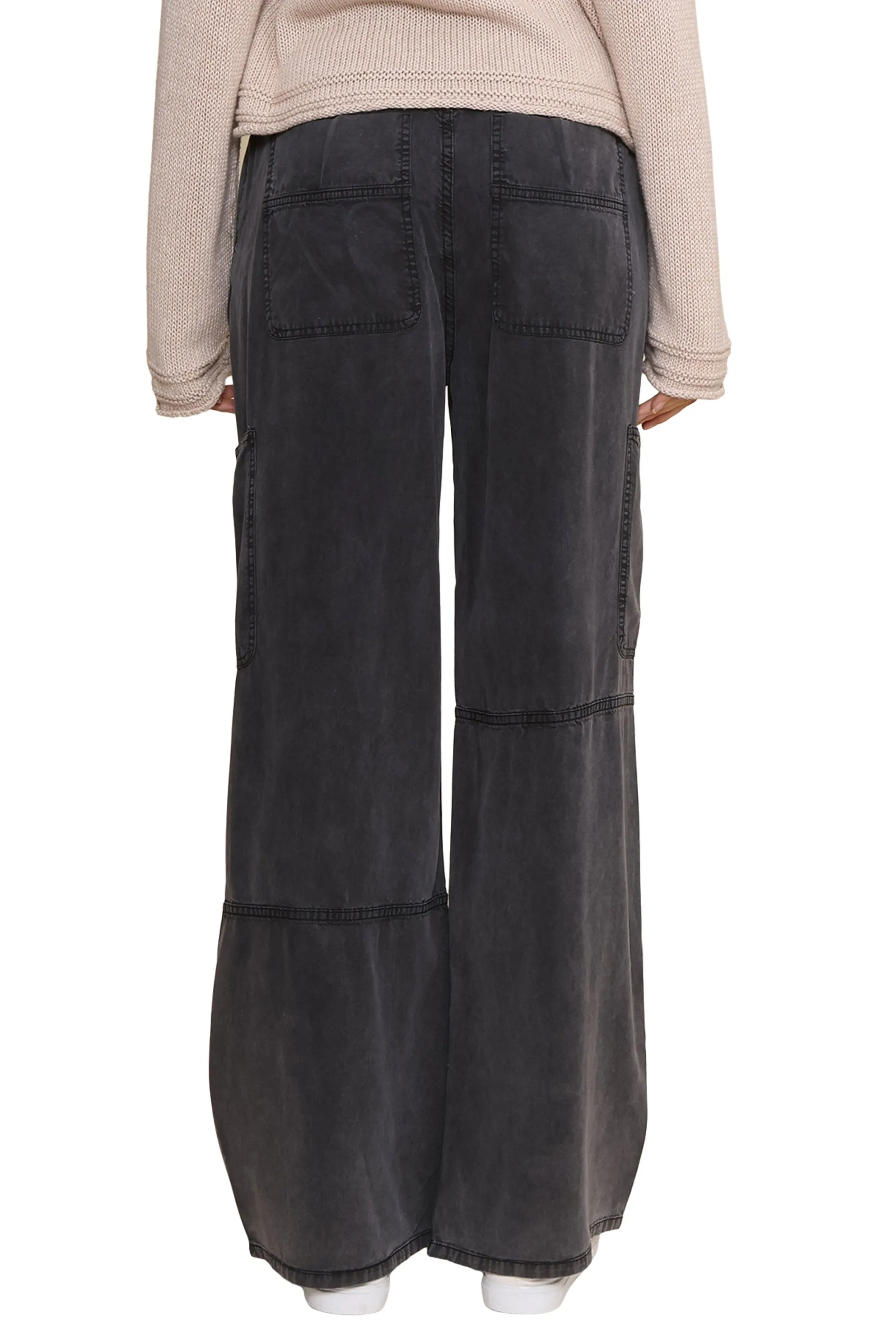 Axel pants sold by Mixology product image thumbnail 3