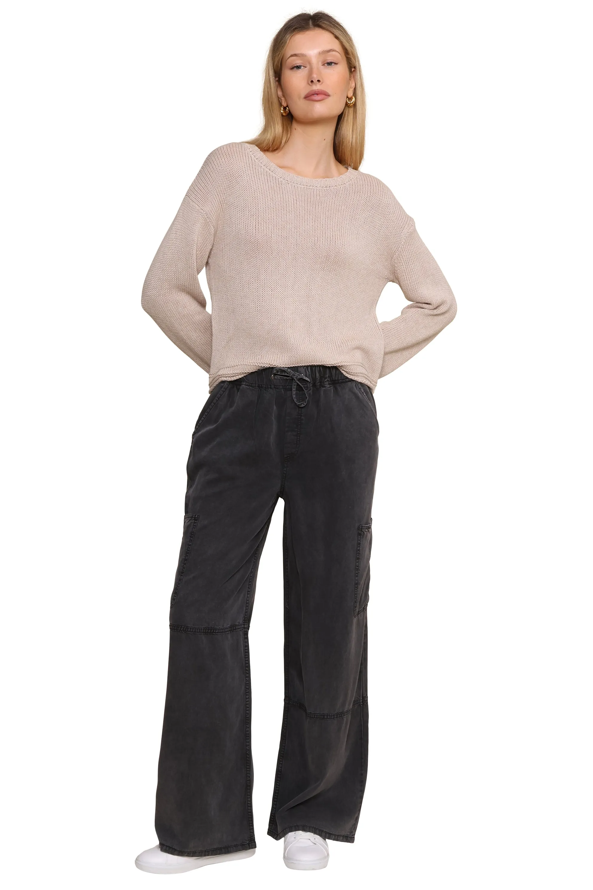 Axel pants sold by Mixology product image thumbnail 4