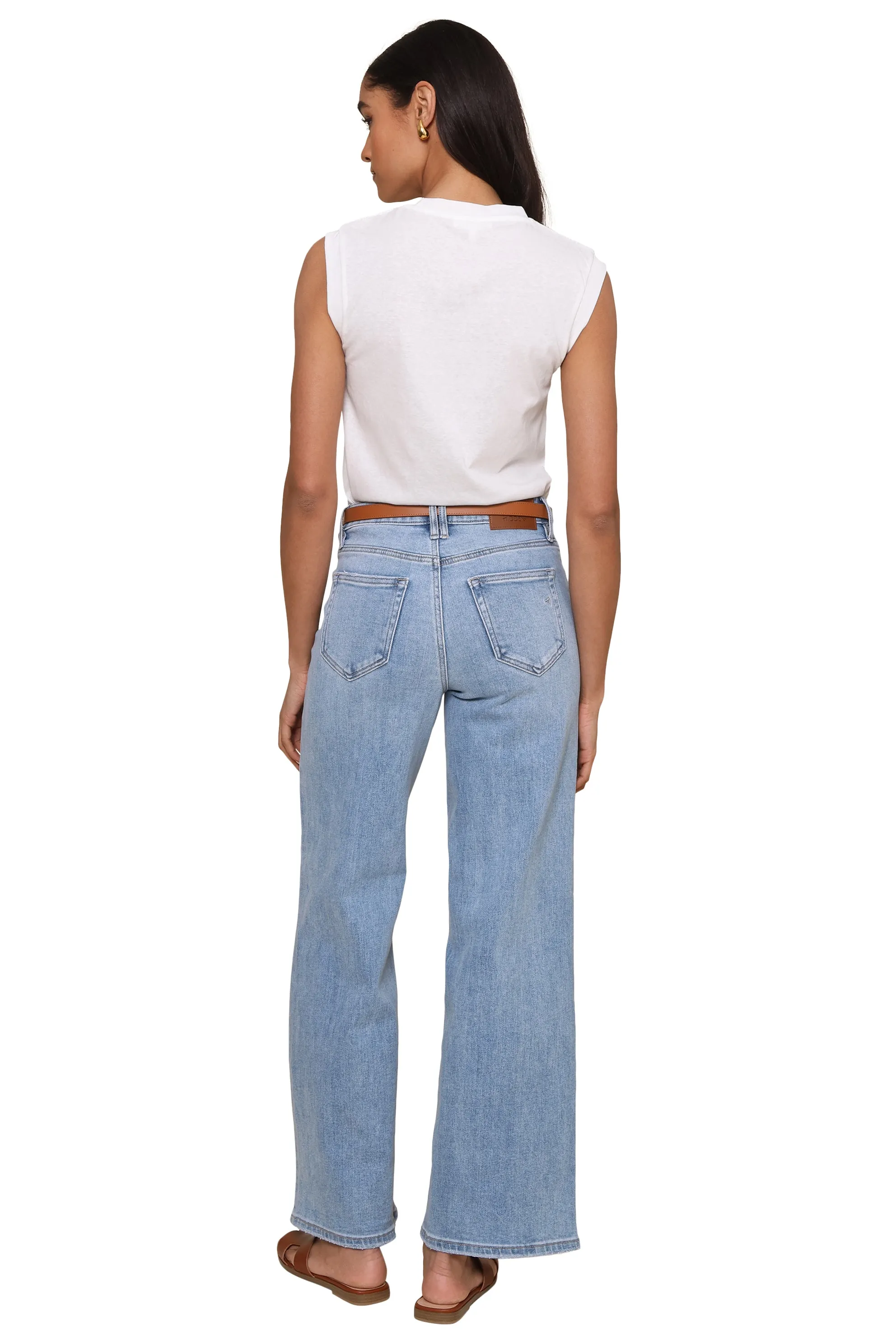 Nellie Tee sold by Mixology product image thumbnail 5