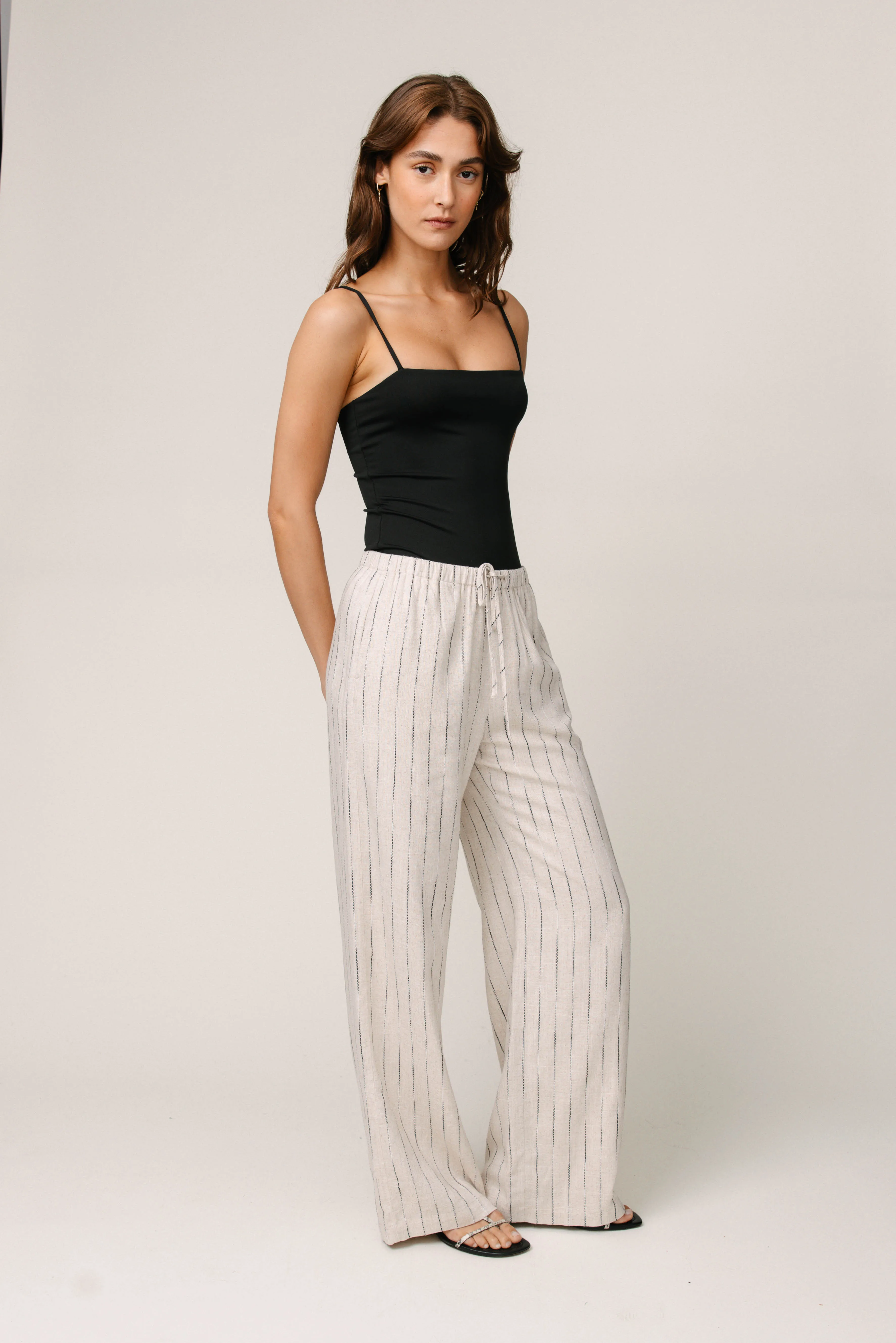 The Ashlynn Pant sold by Mixology product image thumbnail 3