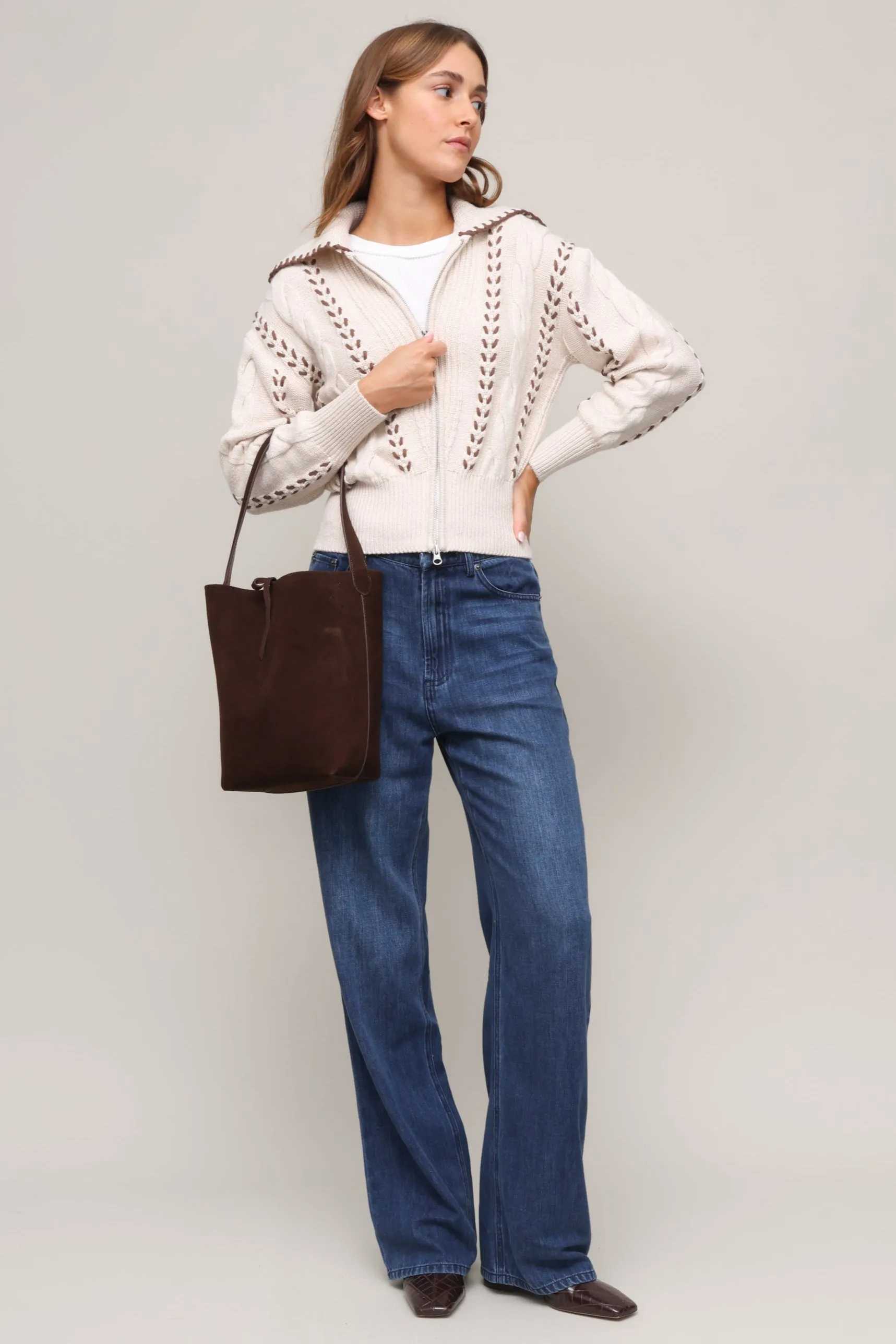 Colette Bucket Bag sold by Mixology product image thumbnail 4