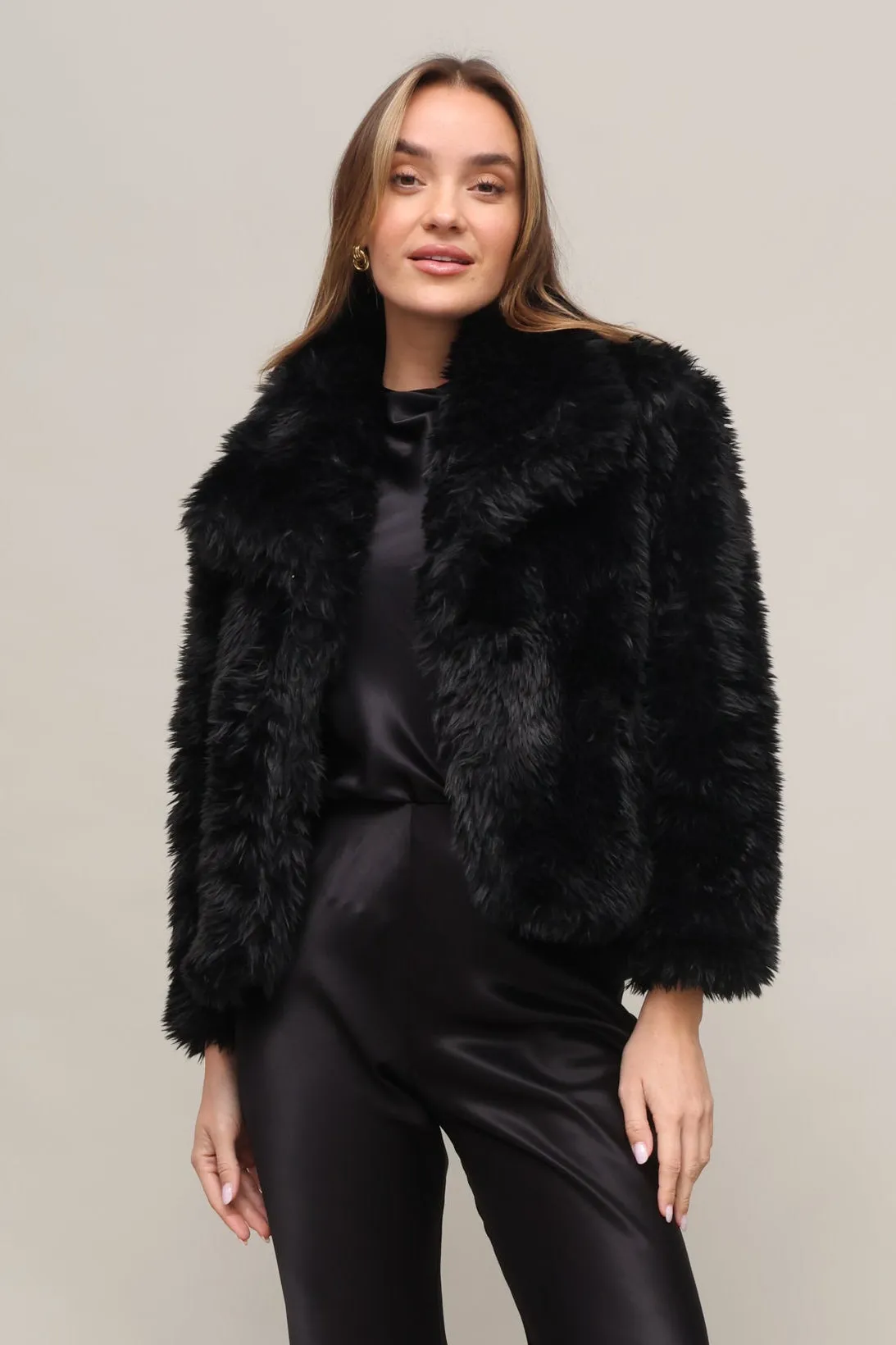 Donna Faux Fur Jacket sold by Mixology
