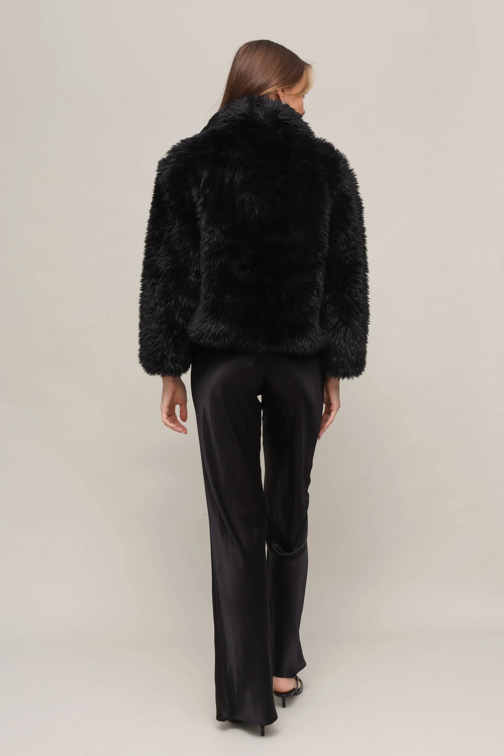 Donna Faux Fur Jacket sold by Mixology product image thumbnail 4