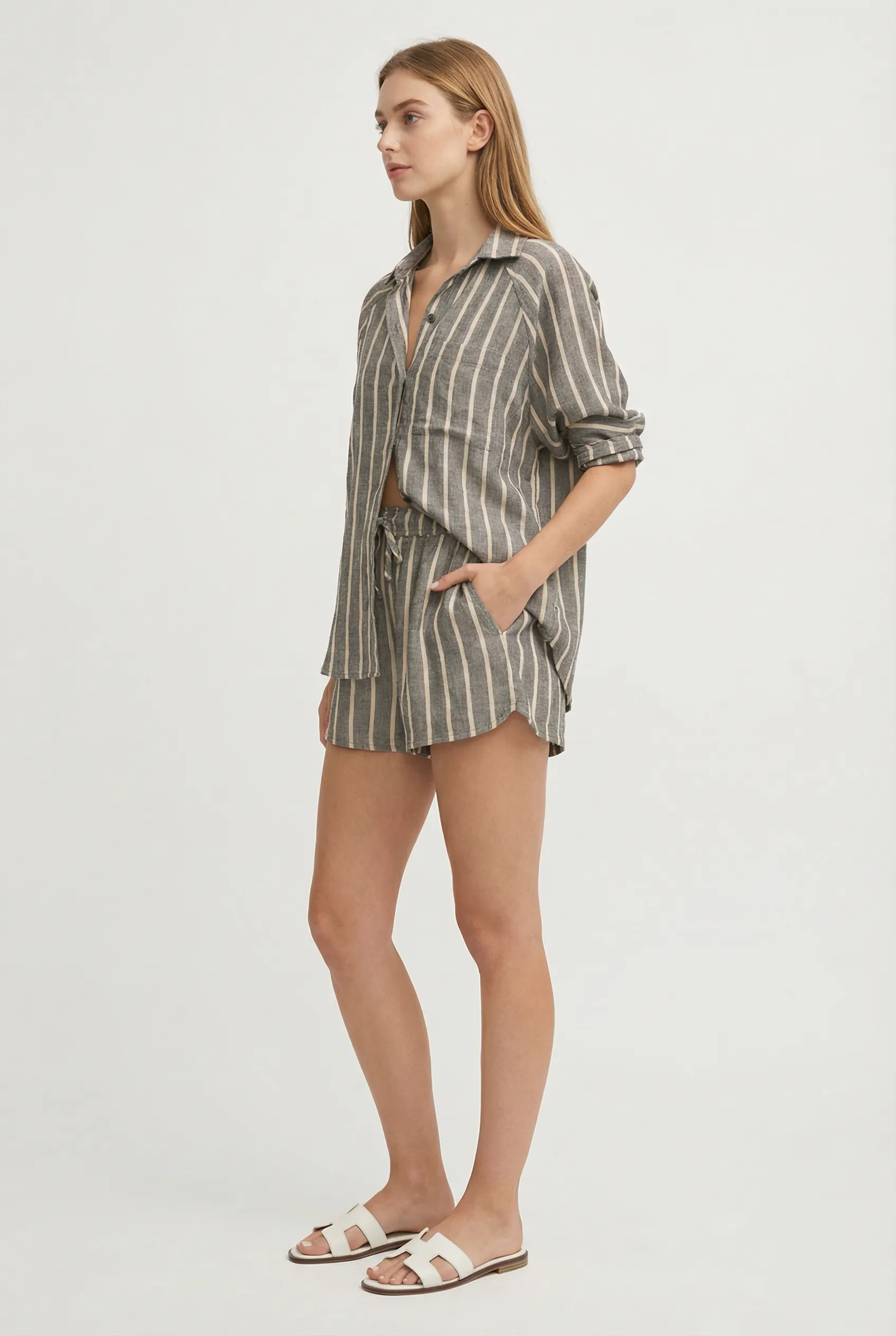 The Perfect Line Short sold by Mixology product image thumbnail 3