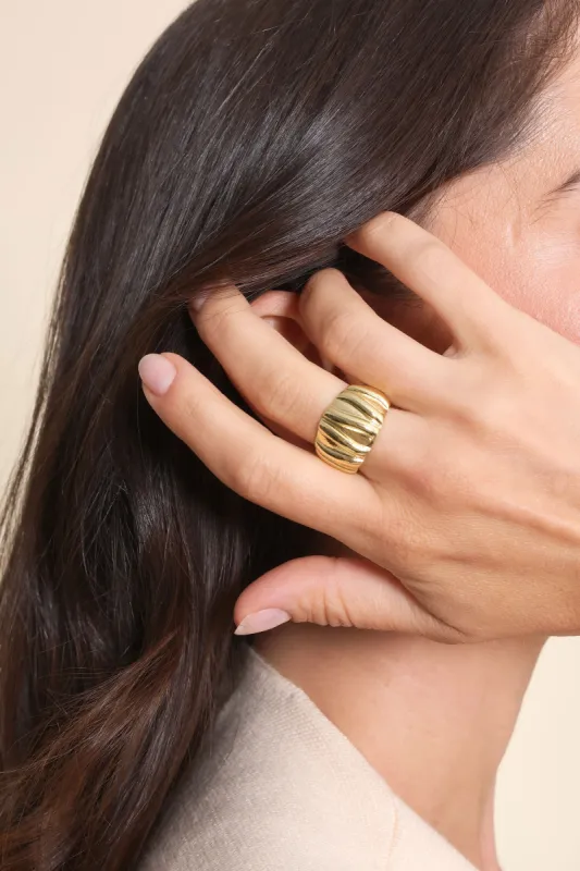 Sadwick Grooved Ring made by Mixology
