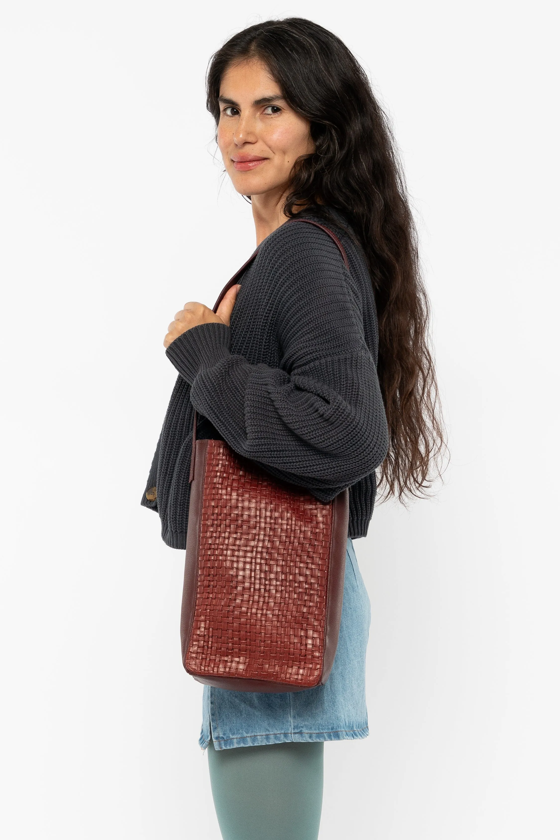 RLH3482 - Woven Leather Slim Tote sold by los angeles apparel product image thumbnail 2