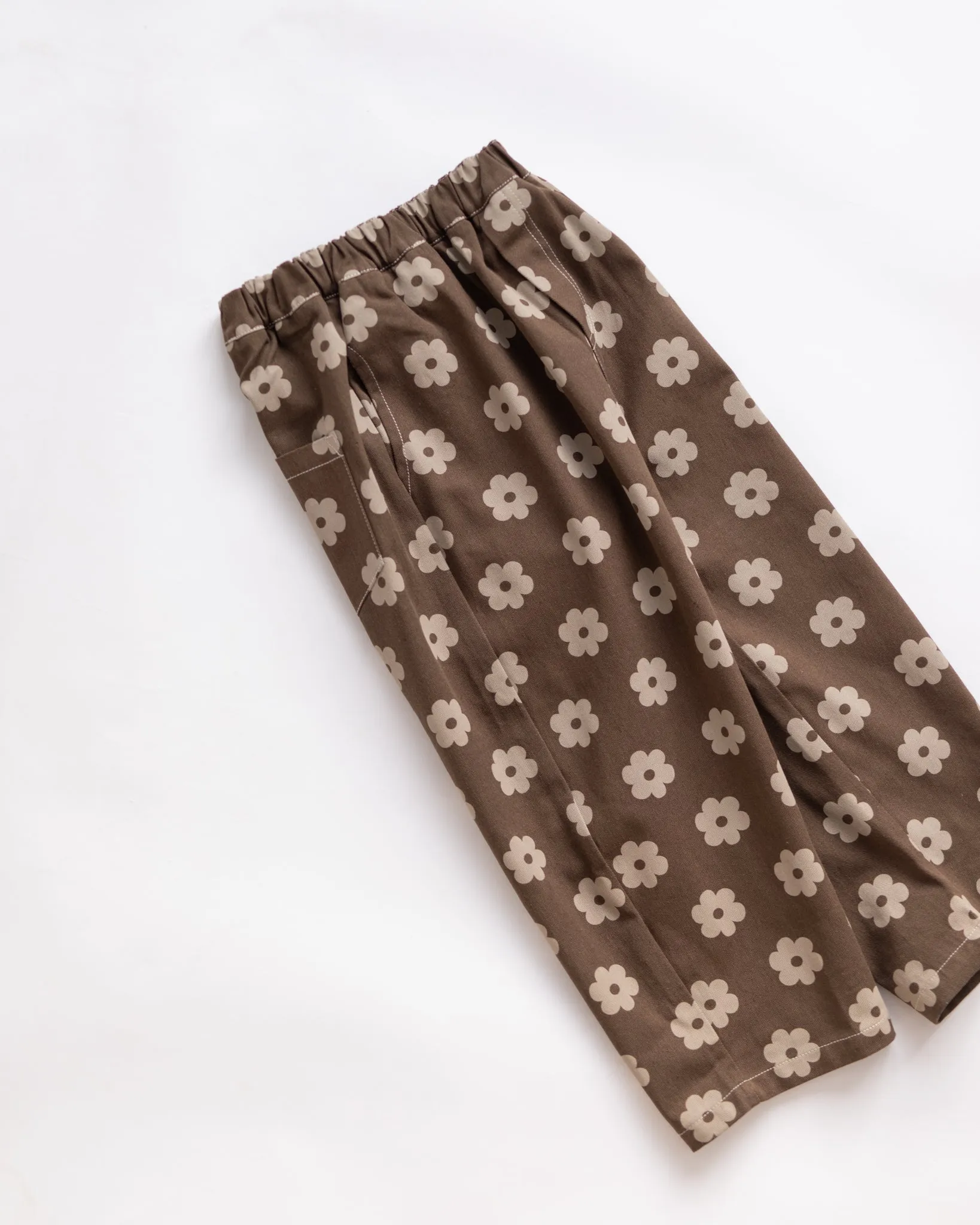 good garden pants sold by Kindly product image thumbnail 5