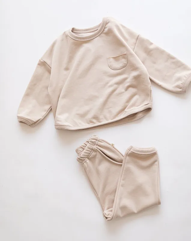 weekly jogger set sold by Kindly