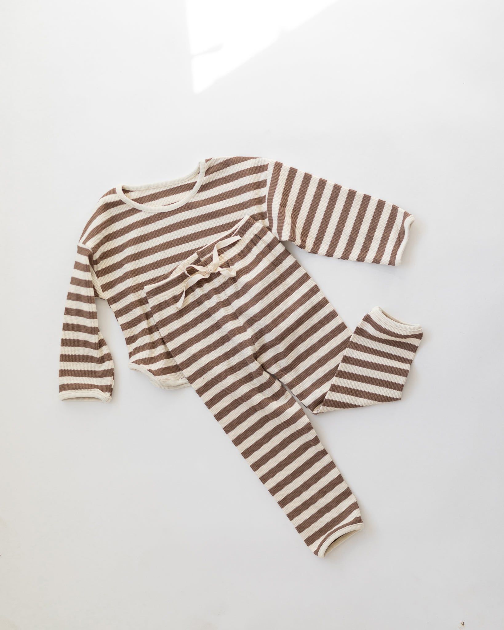 waffle set sold by Kindly product image thumbnail 3