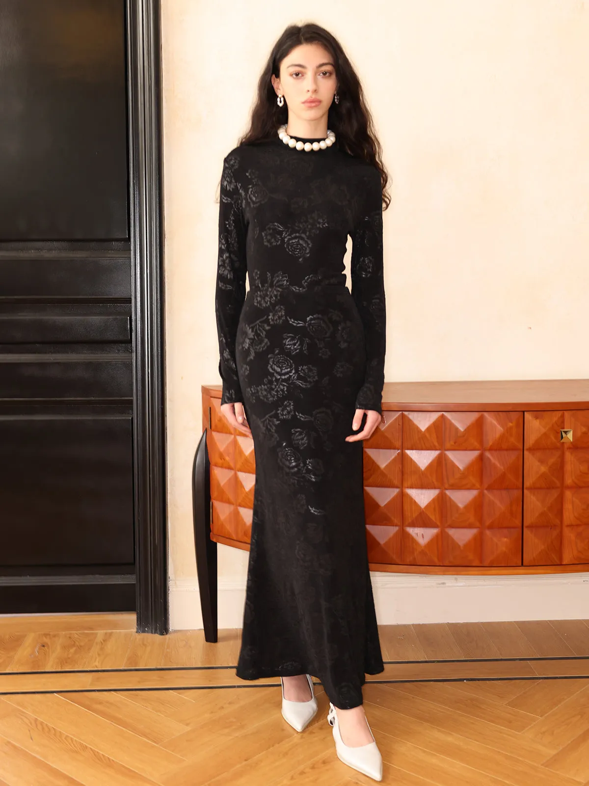 Knitted Floral Pattern Fishtail Long Skirt sold by Aha Selected product image thumbnail 5