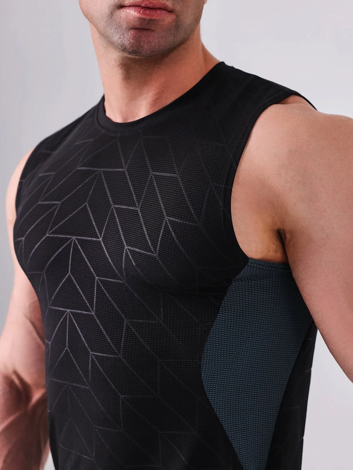 Lightweight Swift Tank Running Vest sold by Aha Selected product image thumbnail 2
