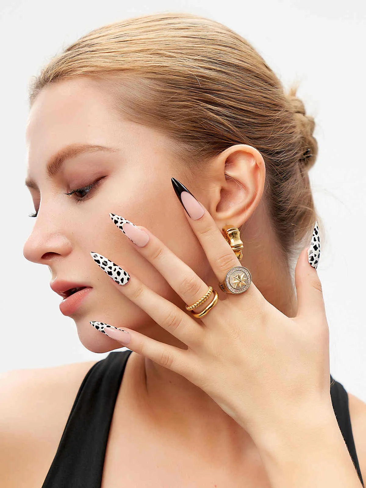 24pcs Printed Acuminate Fake Nail sold by Aha Selected product image thumbnail 2