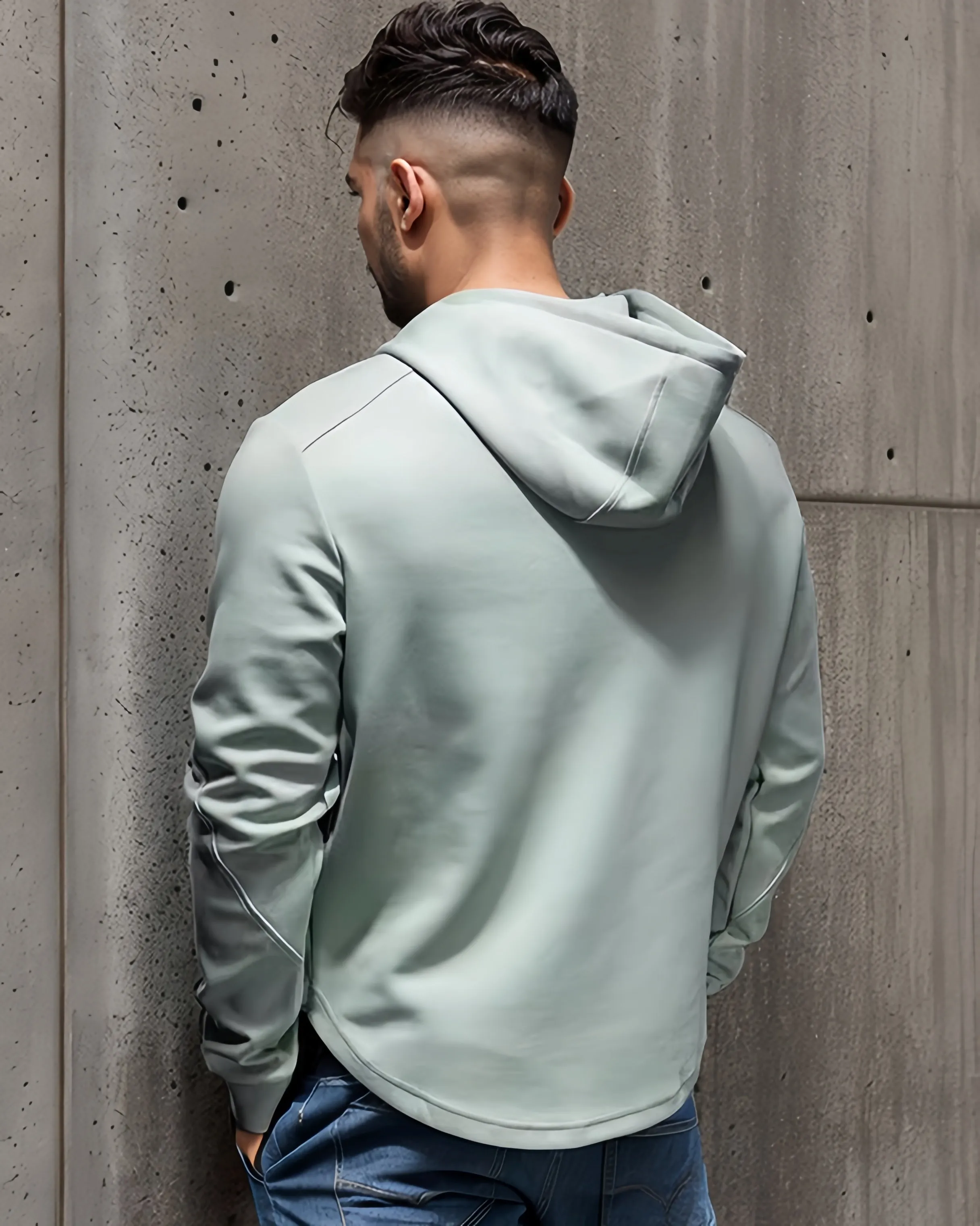 Kore Curve hem Hoodie Muscle fit Workout Heat Gear sold by Aha Selected product image thumbnail 2