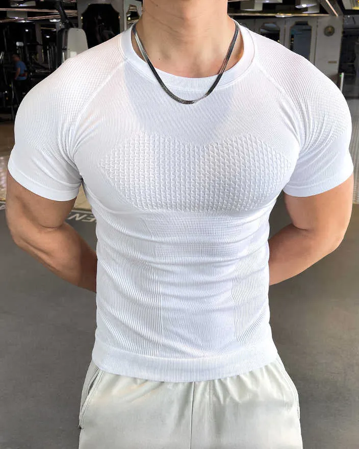 Seamless Quick-Dry Skinny Compression Tee sold by Aha Selected