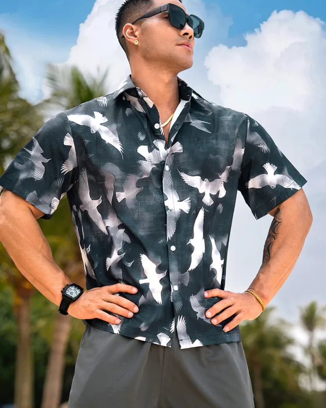 Holiday print SS shirt Pigeon New sold by Aha Selected