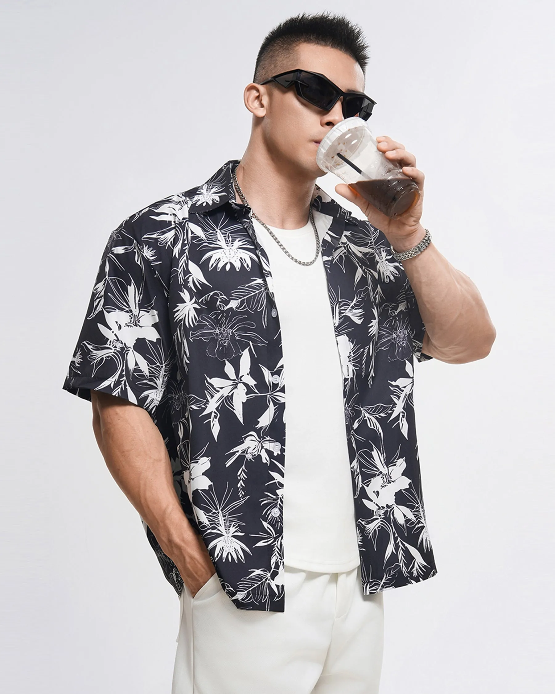 Holiday print SS shirt flora sold by Aha Selected product image thumbnail 5