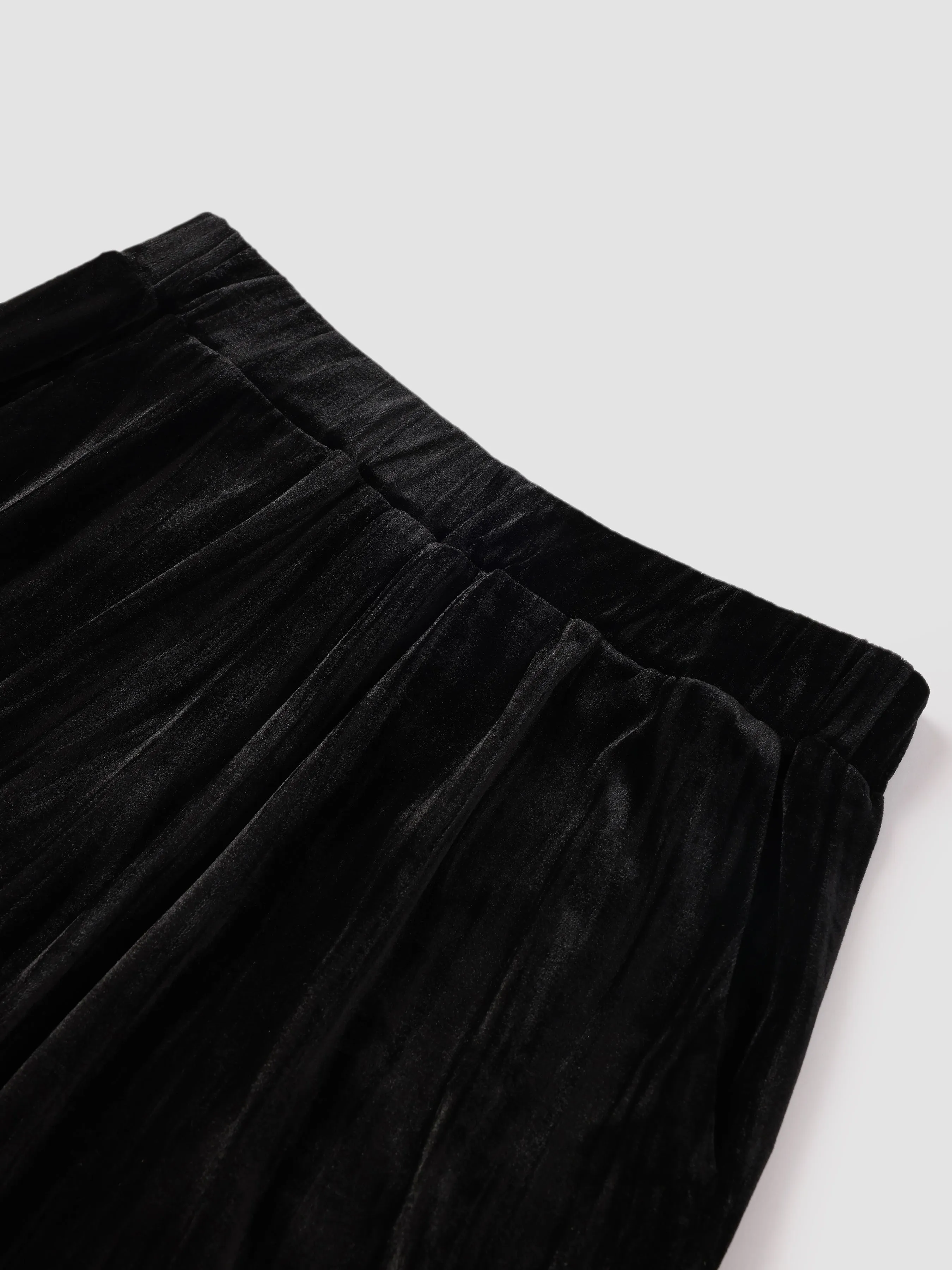 Embossed Velvet Elastic Waist Wide-Leg Pants sold by Aha Selected product image thumbnail 4