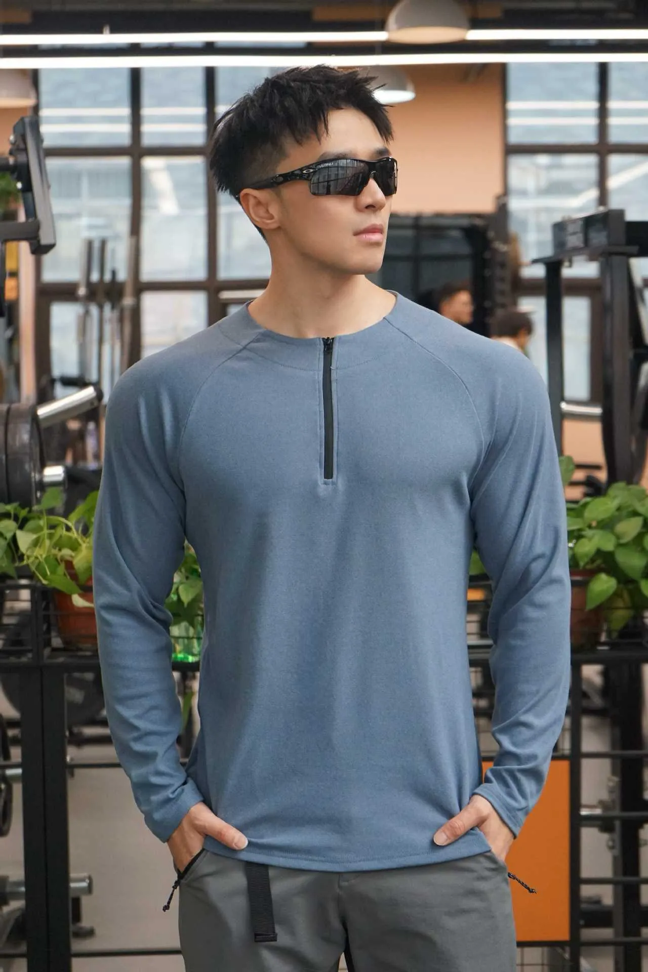 Men’s Thermal Fleece-Lined Quarter-Zip Performance Top sold by Aha Selected product image thumbnail 3