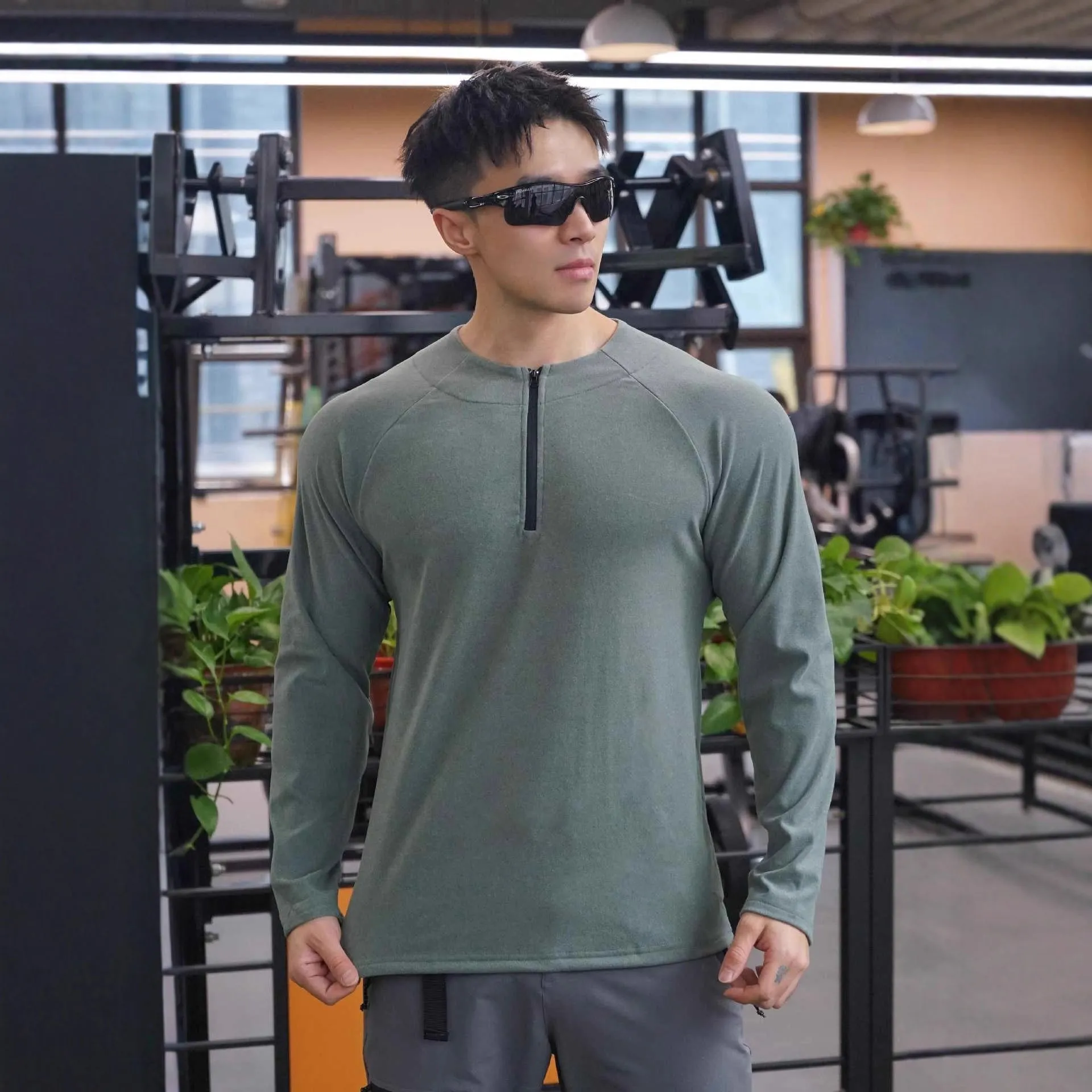 Men’s Thermal Fleece-Lined Quarter-Zip Performance Top sold by Aha Selected product image thumbnail 4