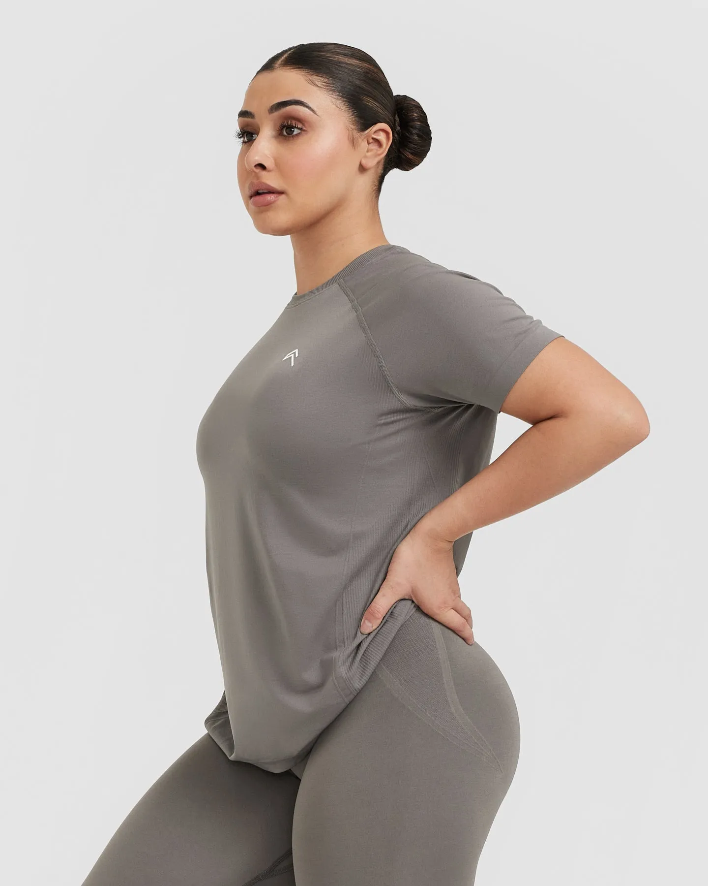 Go To Seamless Loose Top | Ash Grey sold by Oner Active product image thumbnail 3
