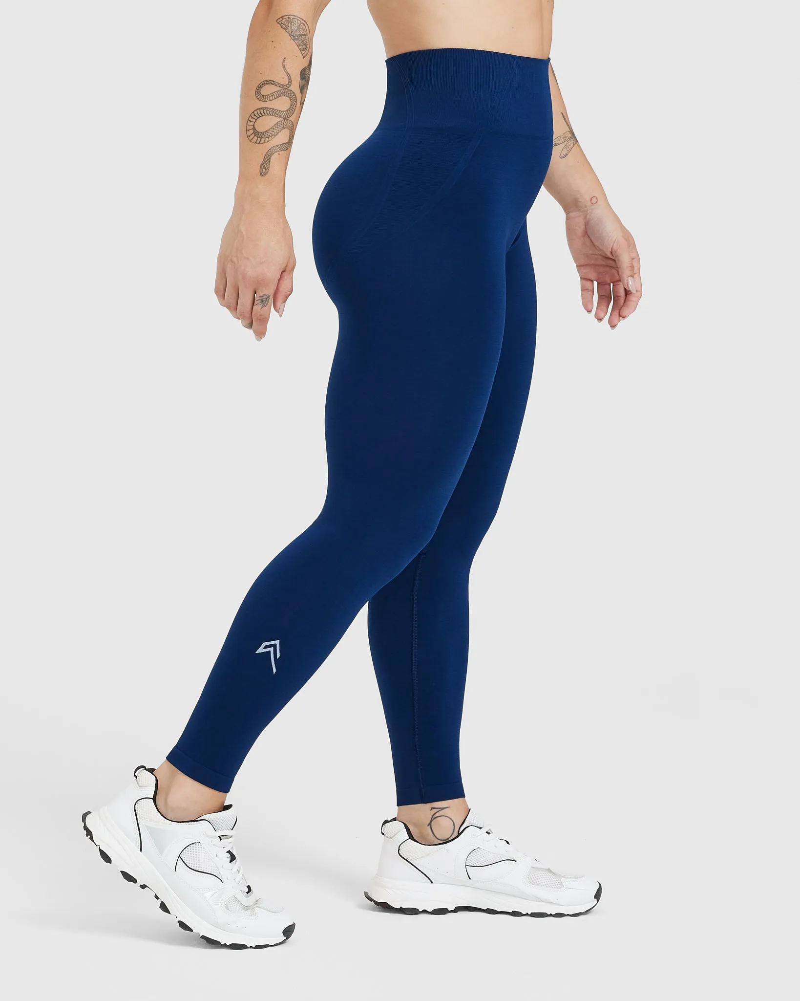 Effortless Seamless Leggings | Midnight sold by Oner Active product image thumbnail 3