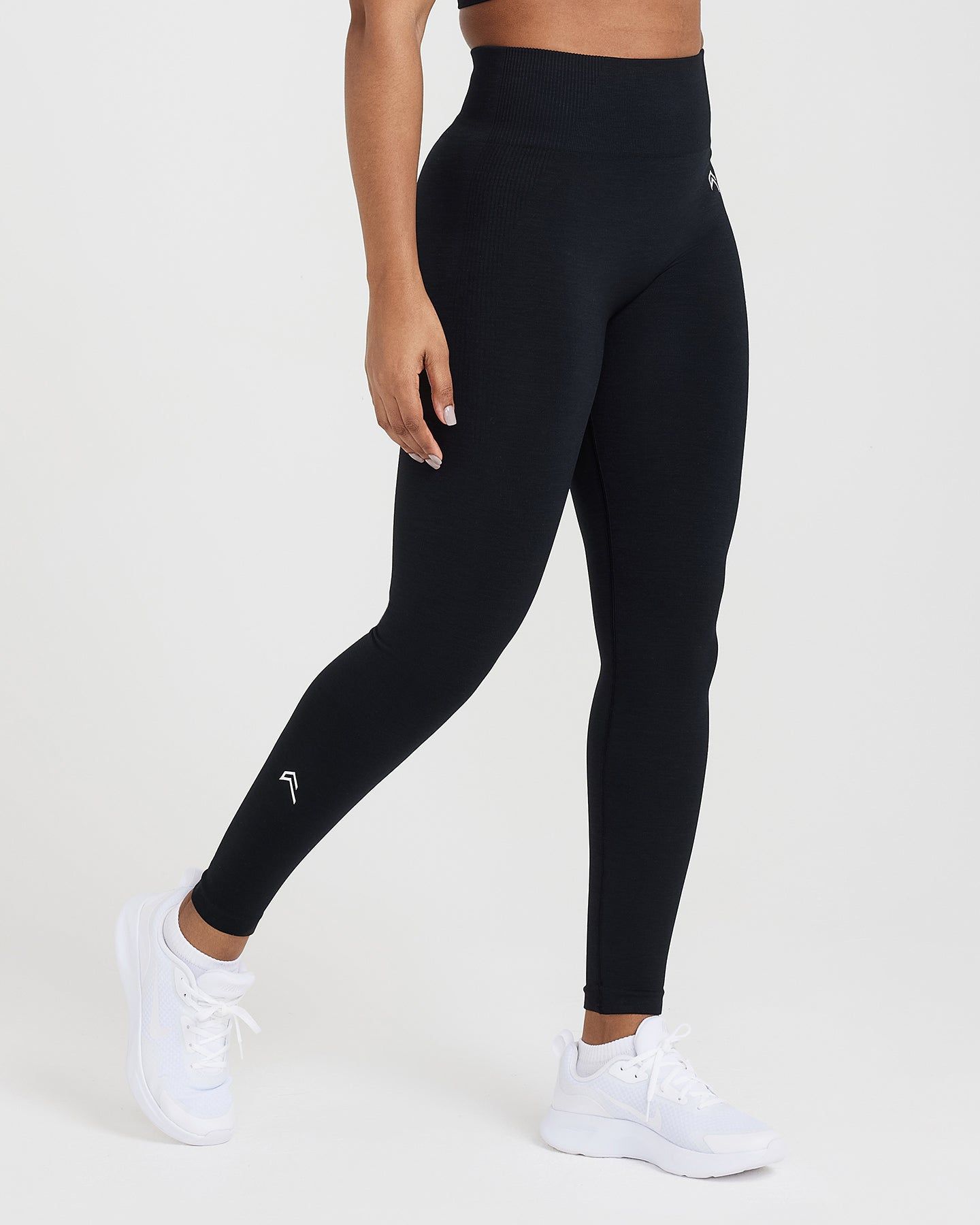 Classic Seamless 2.0 Leggings | Black Marl sold by Oner Active product image thumbnail 2