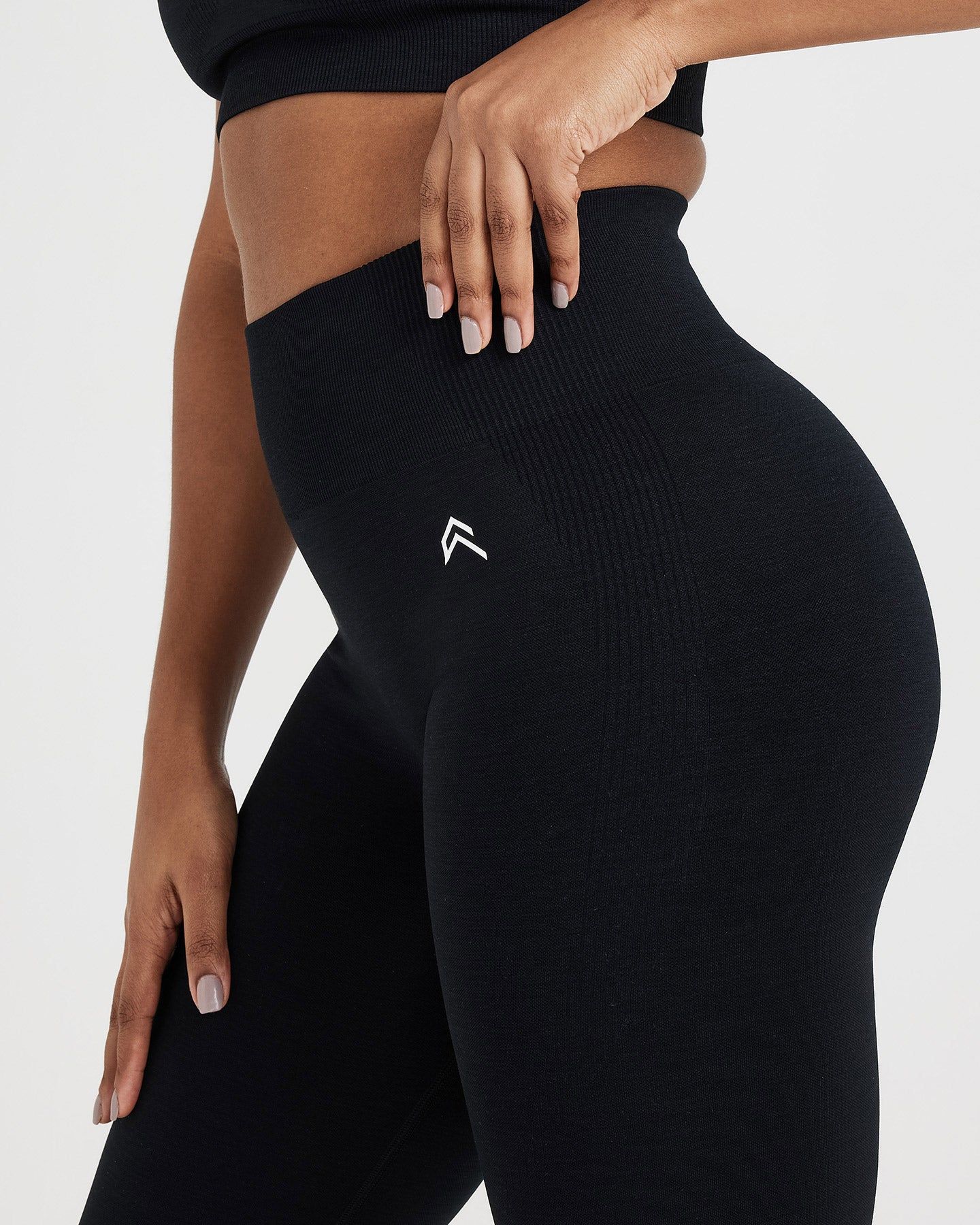 Classic Seamless 2.0 Leggings | Black Marl sold by Oner Active product image thumbnail 3