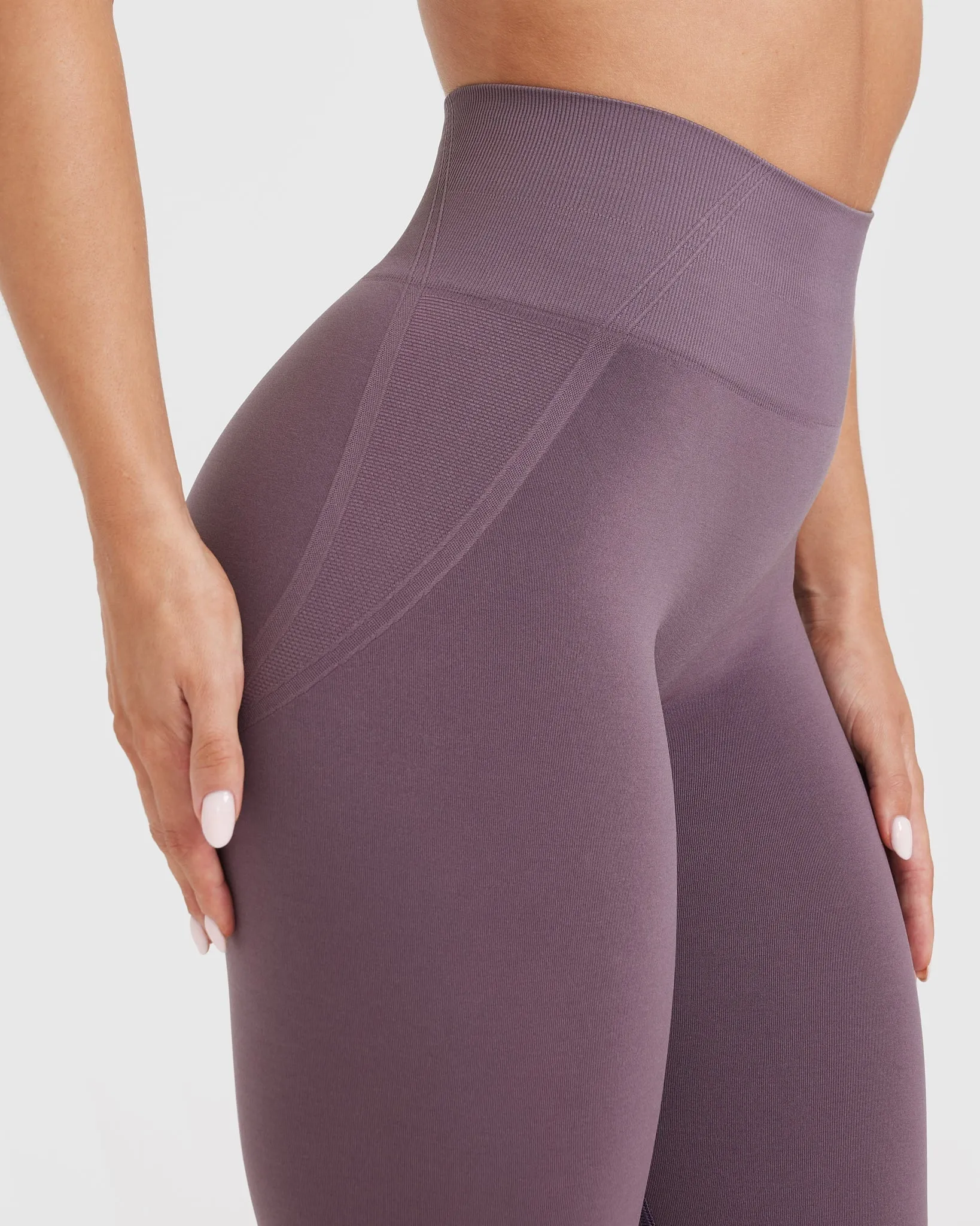 Effortless Seamless Leggings | Vintage Purple sold by Oner Active product image thumbnail 4