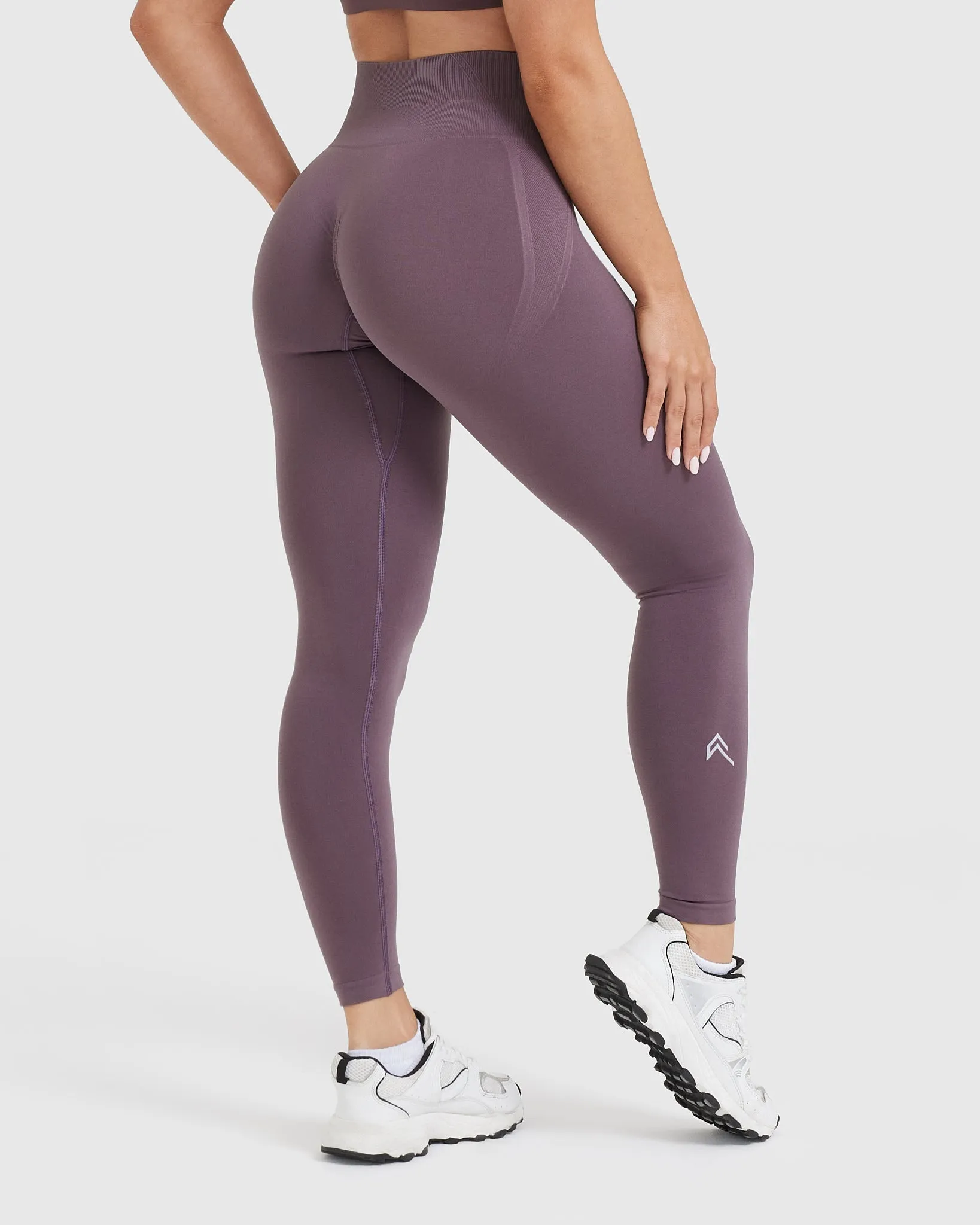 Effortless Seamless Leggings | Vintage Purple sold by Oner Active product image thumbnail 2