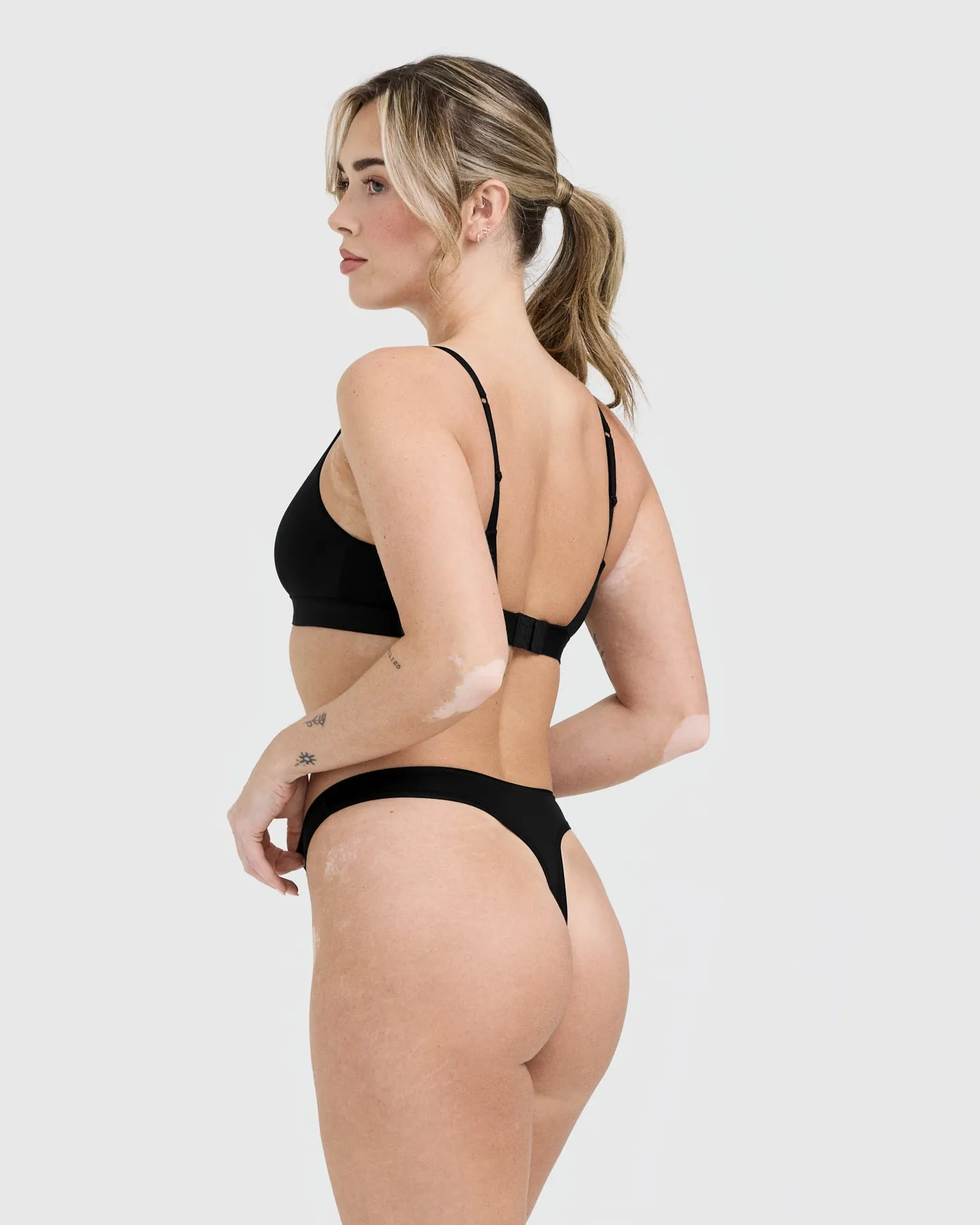 Silhouette Thong | Black sold by Oner Active product image thumbnail 2