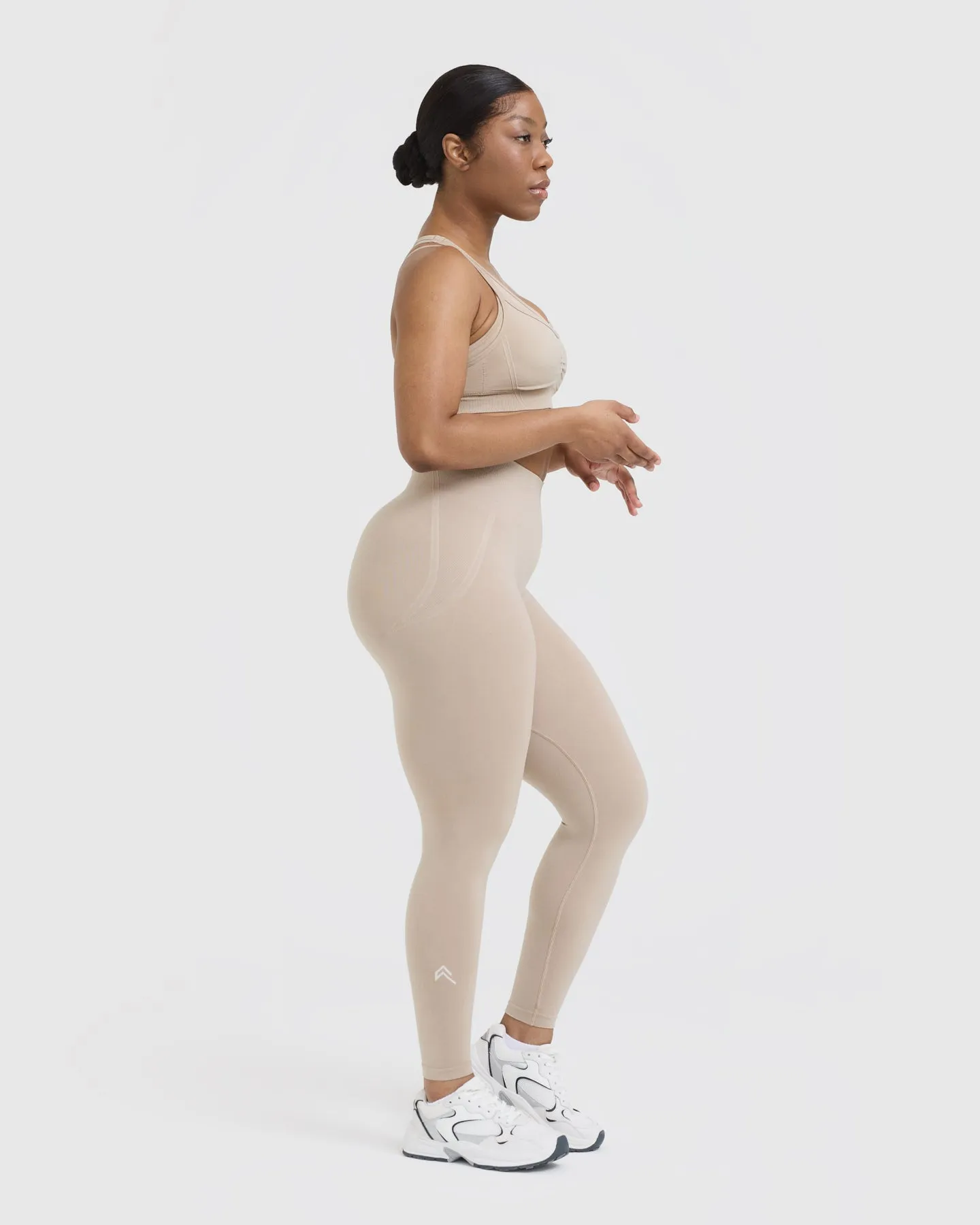 Effortless Seamless Leggings | Mushroom Brown sold by Oner Active product image thumbnail 3