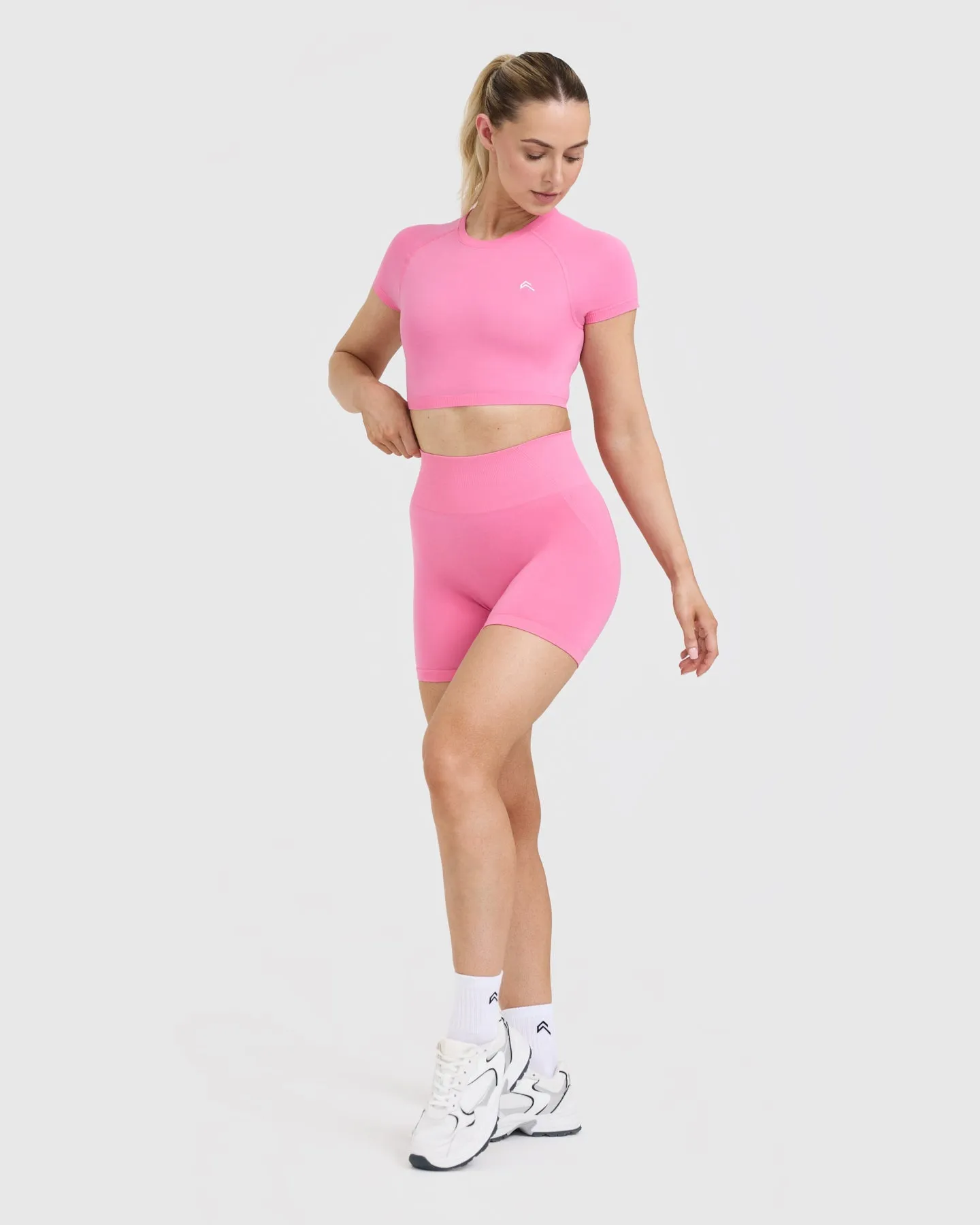 Go To Seamless Fitted Crop Top | Peony Pink sold by Oner Active product image thumbnail 3