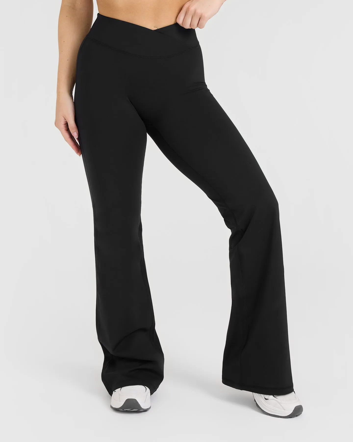 Unified Wrap Flared Bottoms | Black sold by Oner Active