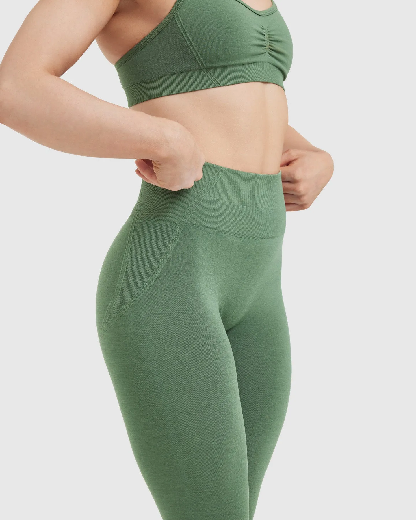 Effortless Seamless Leggings | Forest Green sold by Oner Active product image thumbnail 4