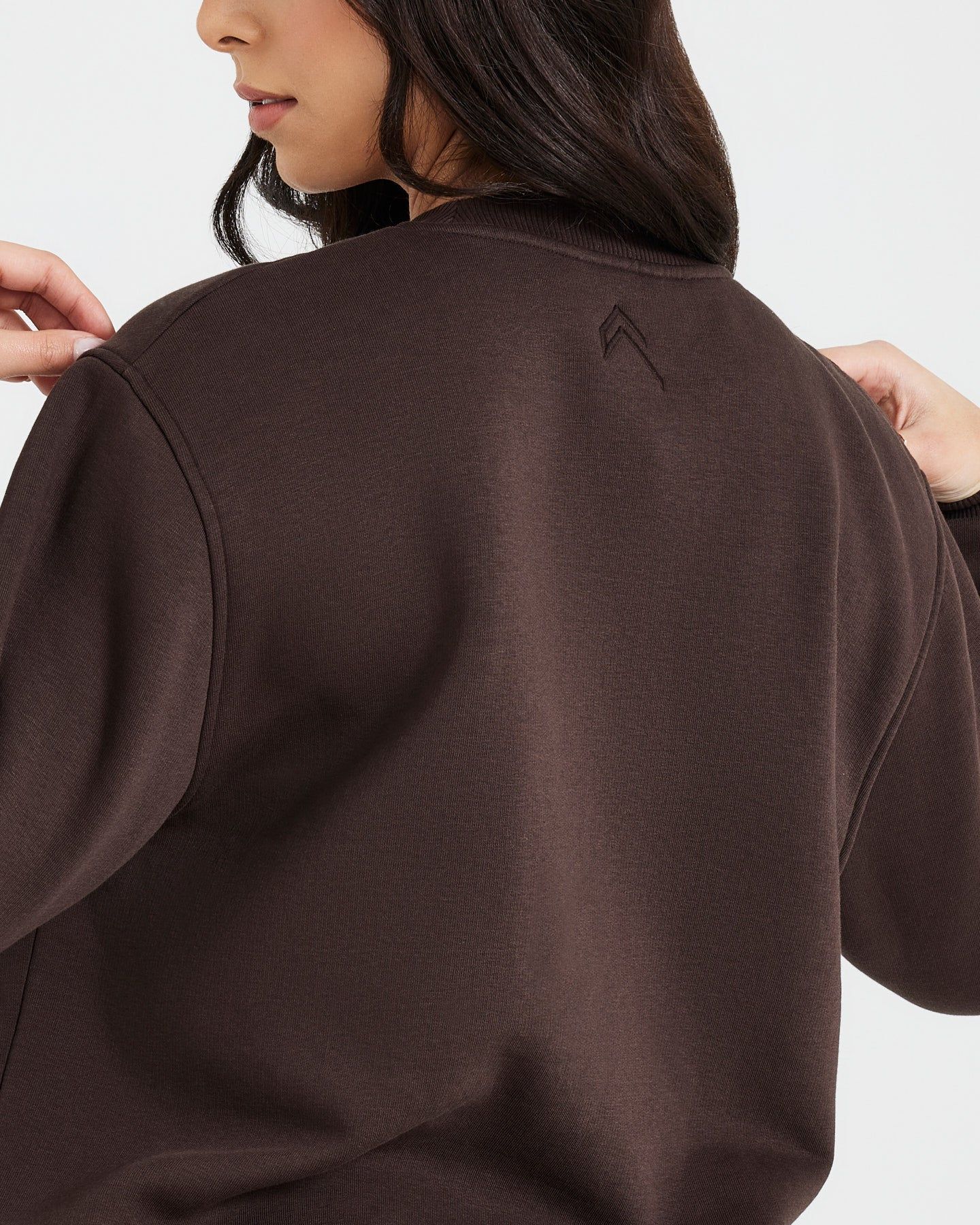 Classic Lounge Oversized Crew Neck | 70% Cocoa sold by Oner Active product image thumbnail 5