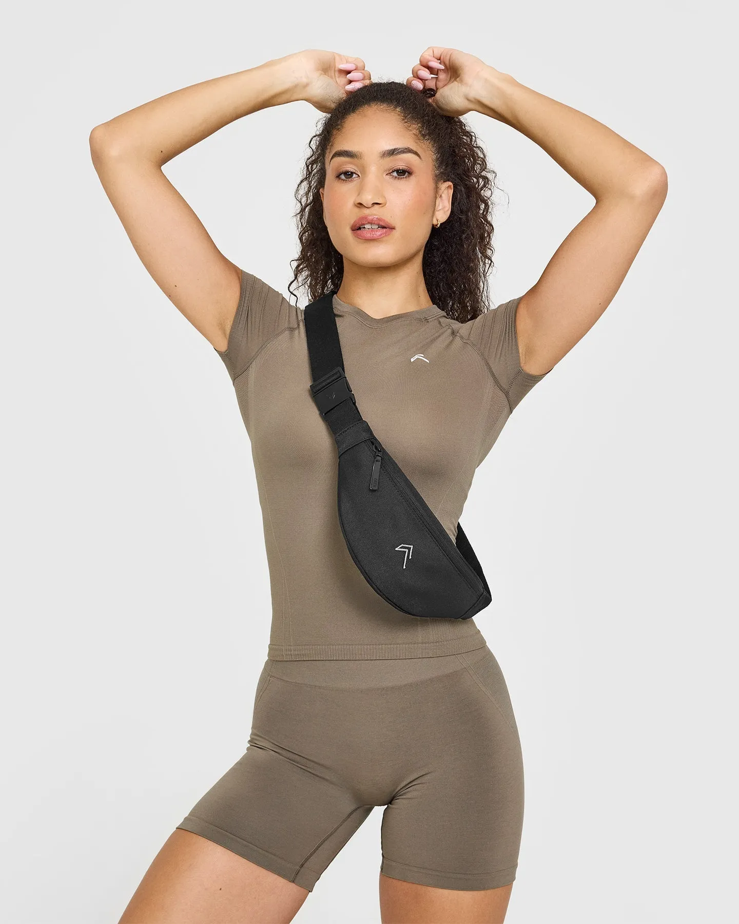 Go To Seamless Fitted Top | Moss Brown sold by Oner Active product image thumbnail 3