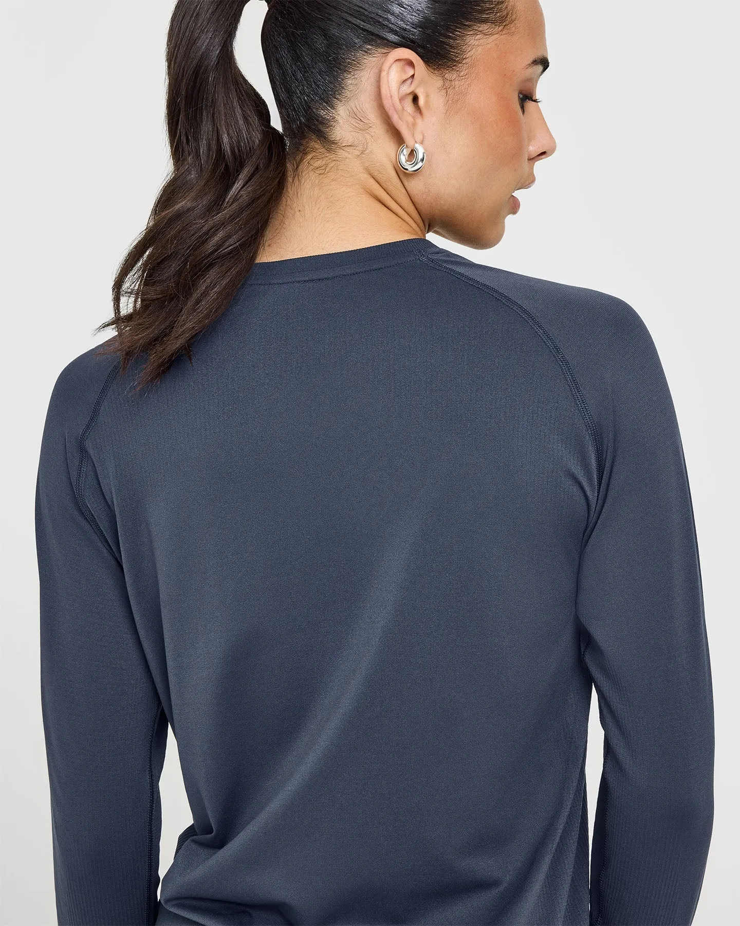 Go To Seamless Loose Long Sleeve Top | True Blue sold by Oner Active product image thumbnail 4