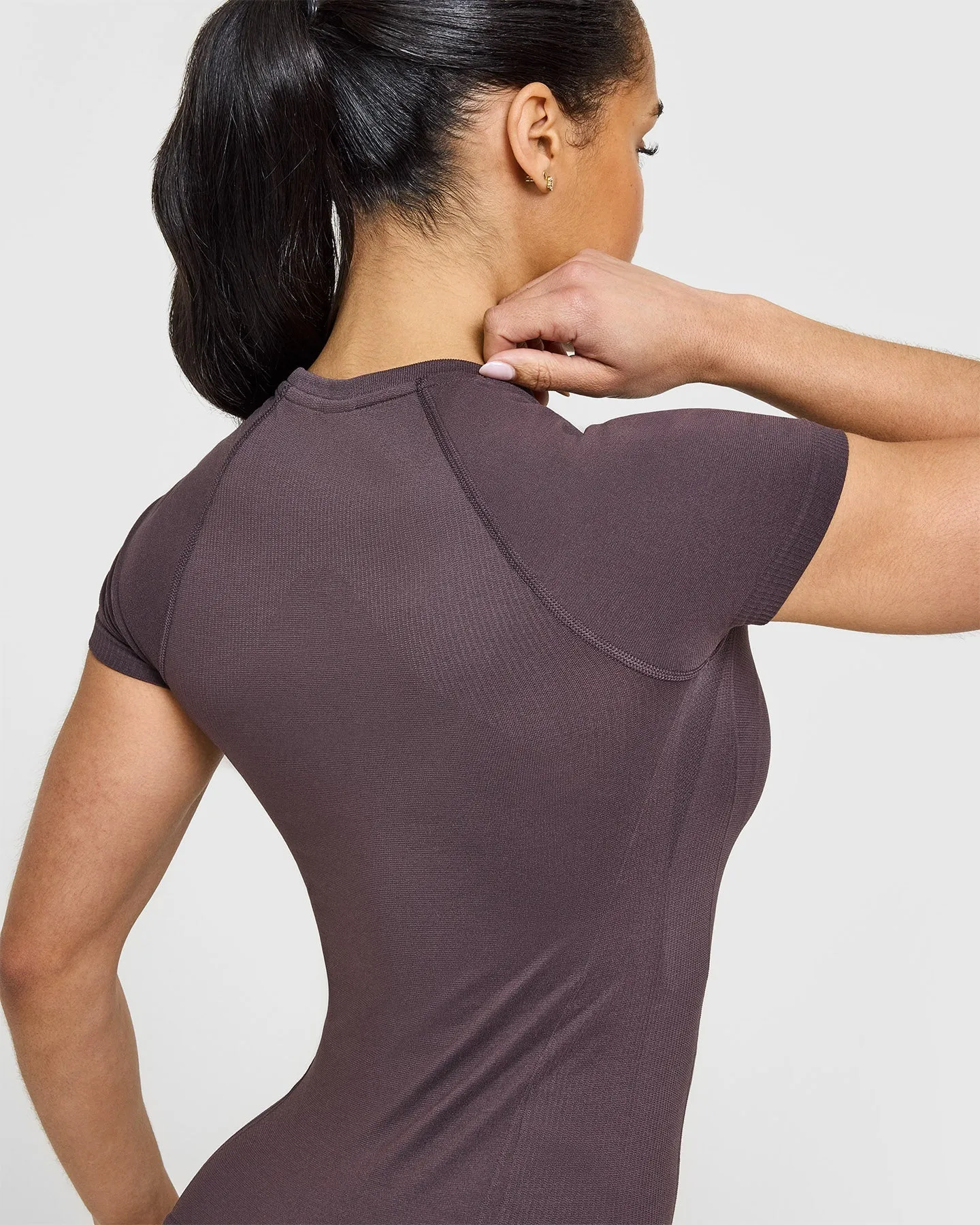 Go To Seamless Fitted Top | Umber Brown sold by Oner Active product image thumbnail 4