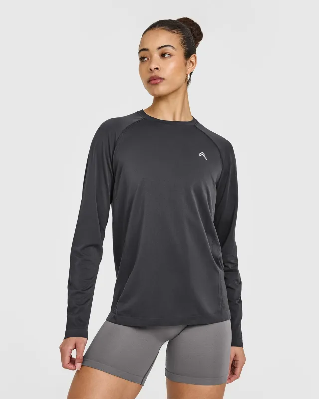 Go To Seamless Loose Long Sleeve Top | Coal sold by Oner Active