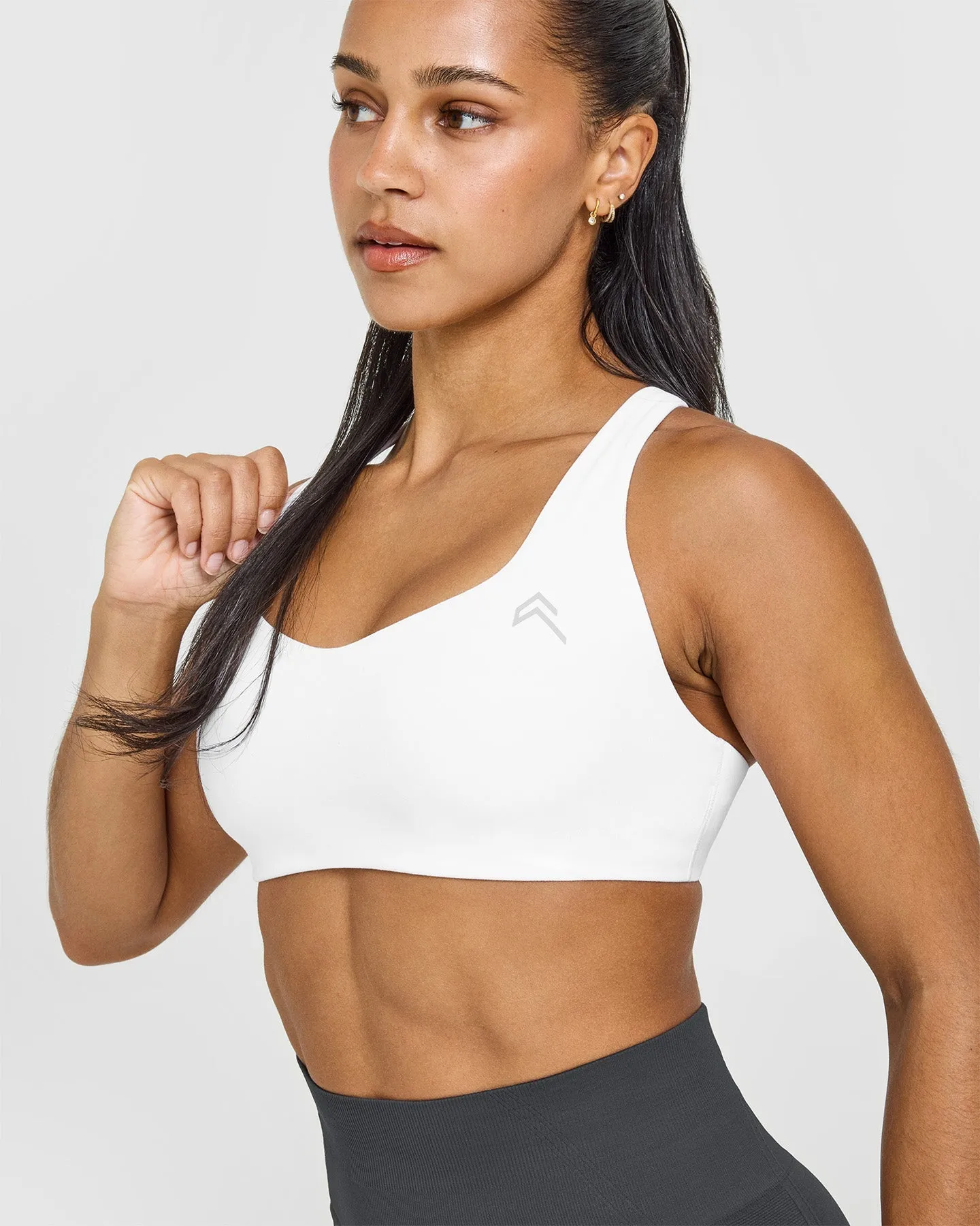 EasyLift™ Cross Back Sports Bra | White sold by Oner Active product image thumbnail 5