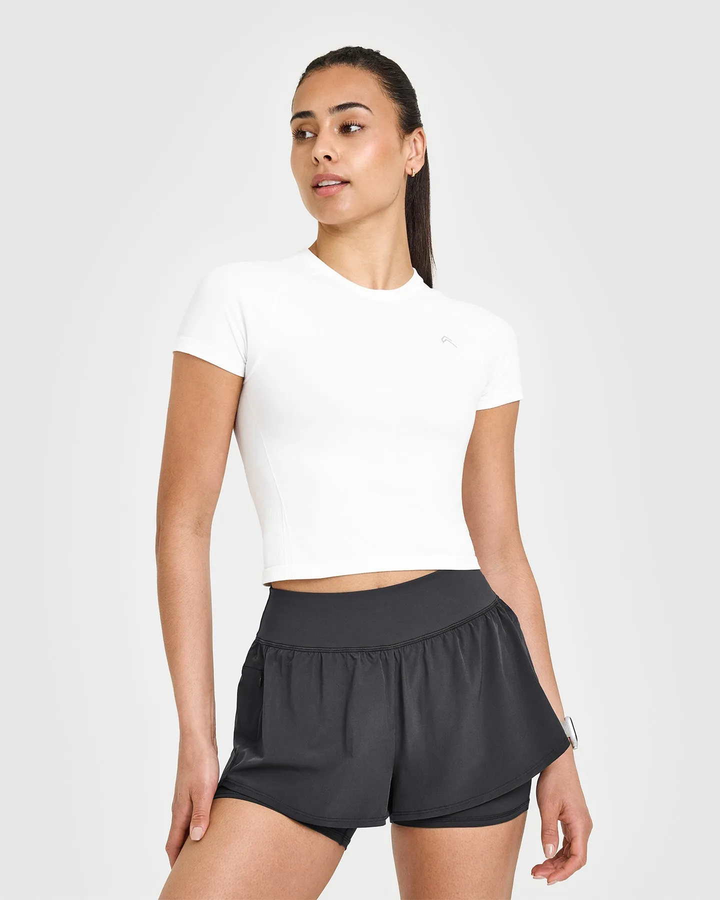 Go To Seamless Fitted Mid Top | White sold by Oner Active