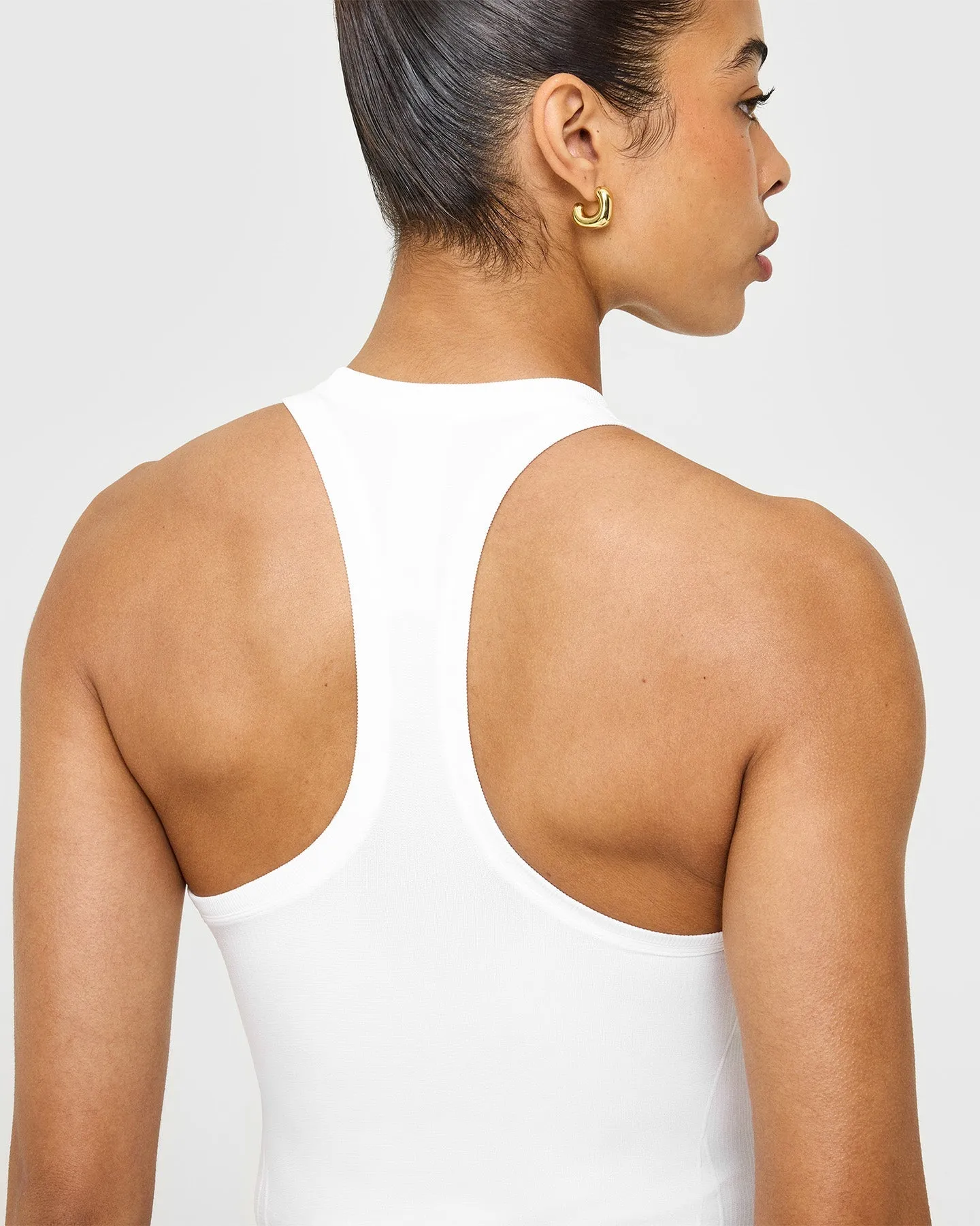 Go To Seamless Fitted Mid Vest | White sold by Oner Active product image thumbnail 4