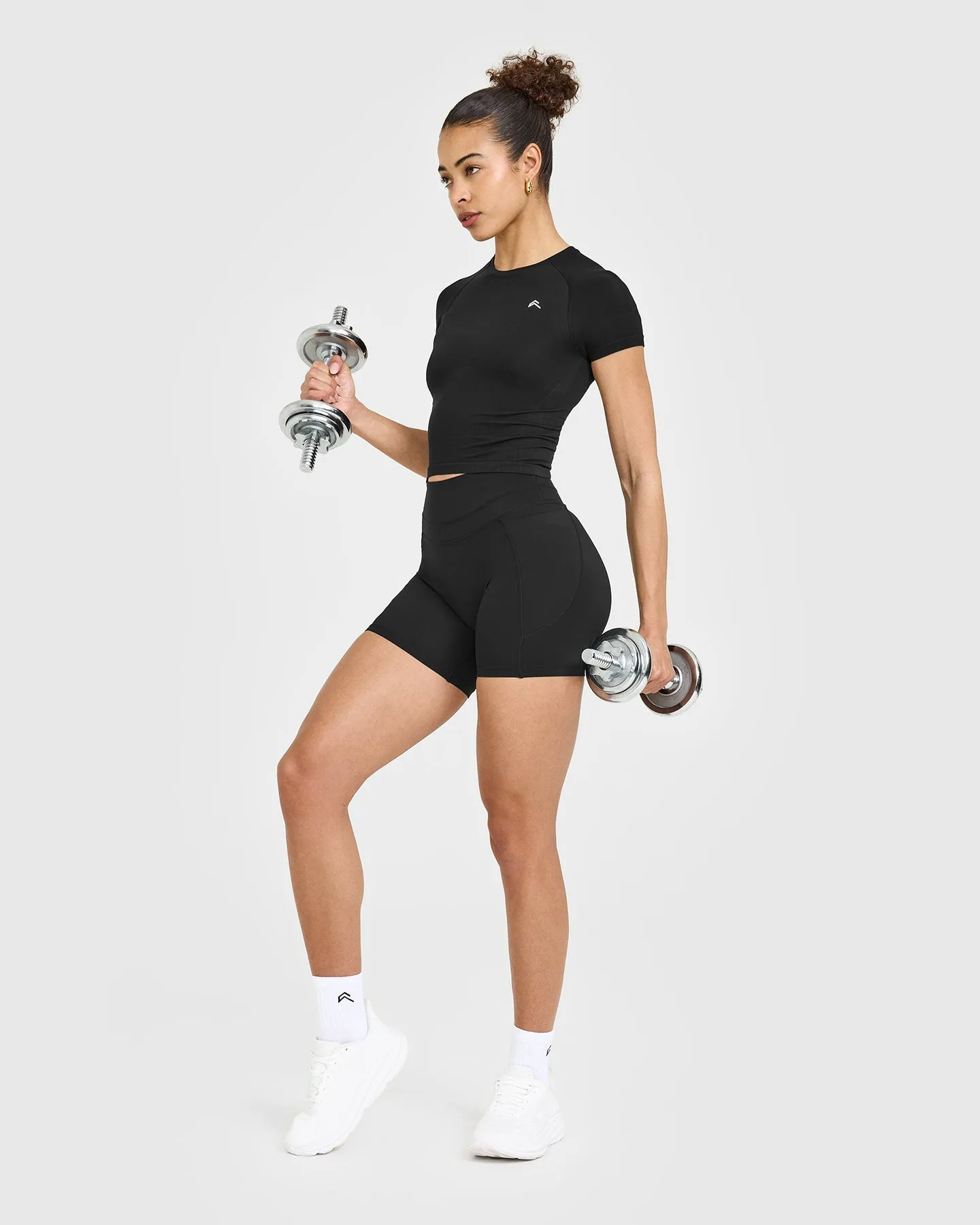 Go To Seamless Fitted Mid Top | Black sold by Oner Active product image thumbnail 2